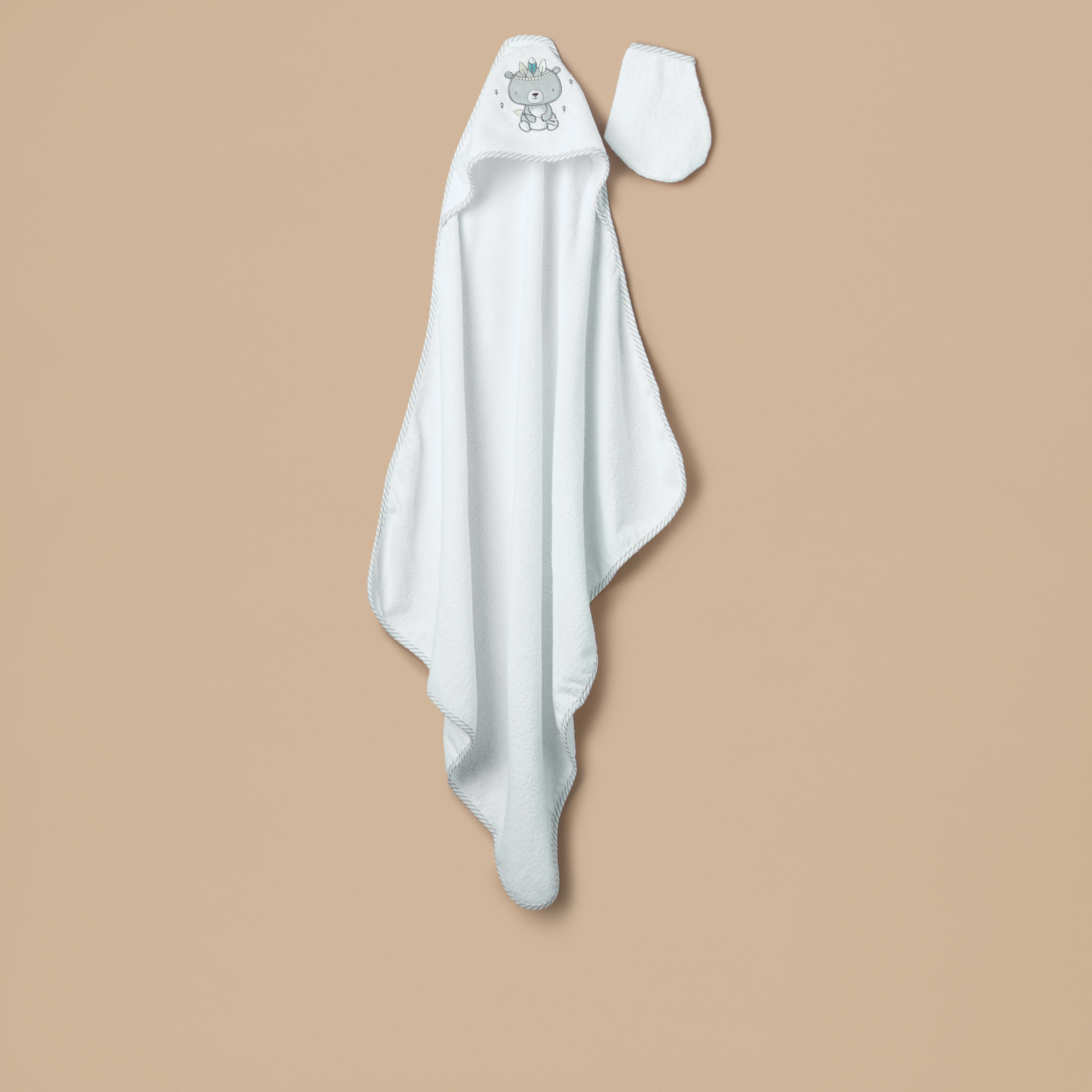 طقم منشفة بقبعة بتطريز دب وقفاز من جونيورز- 75x90 سم-baby-bathandcare-towels-image-1