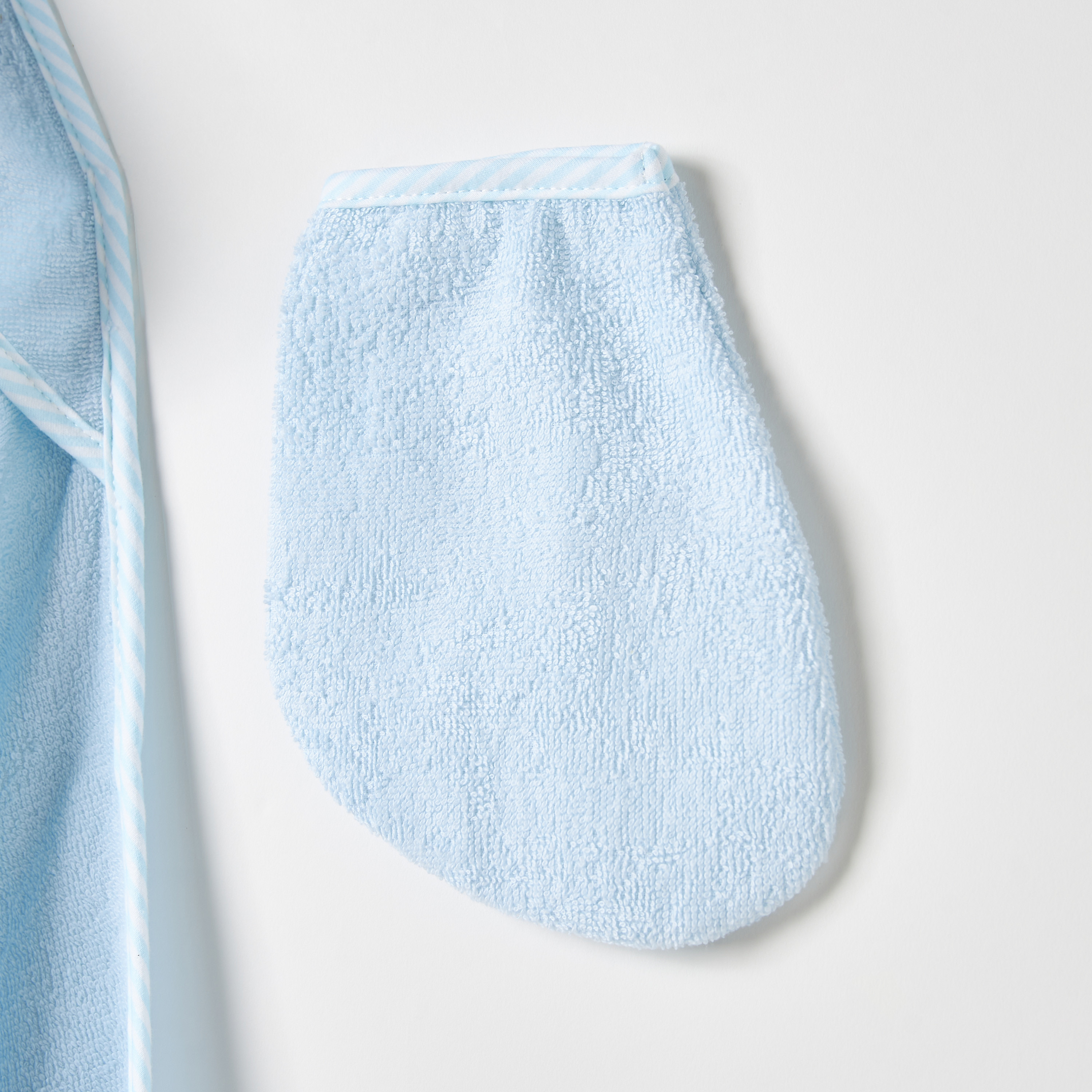 طقم منشفة بقبعة بتطريز نمر وقفاز من جونيورز- 75x90 سم-baby-bathandcare-towels-image-3