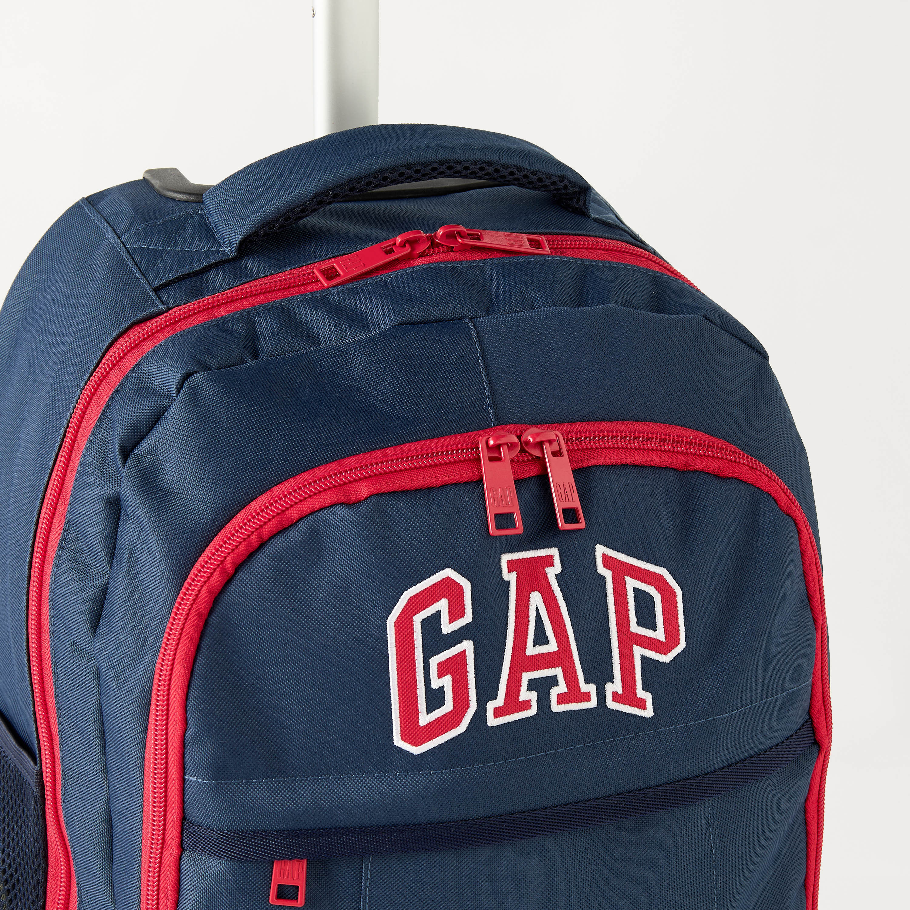 GAP 18-inch Solid Trolley Backpack with Retractable Handle - 30x16x46 cms-school-bagsandbackpacks-trolleybags-image-4