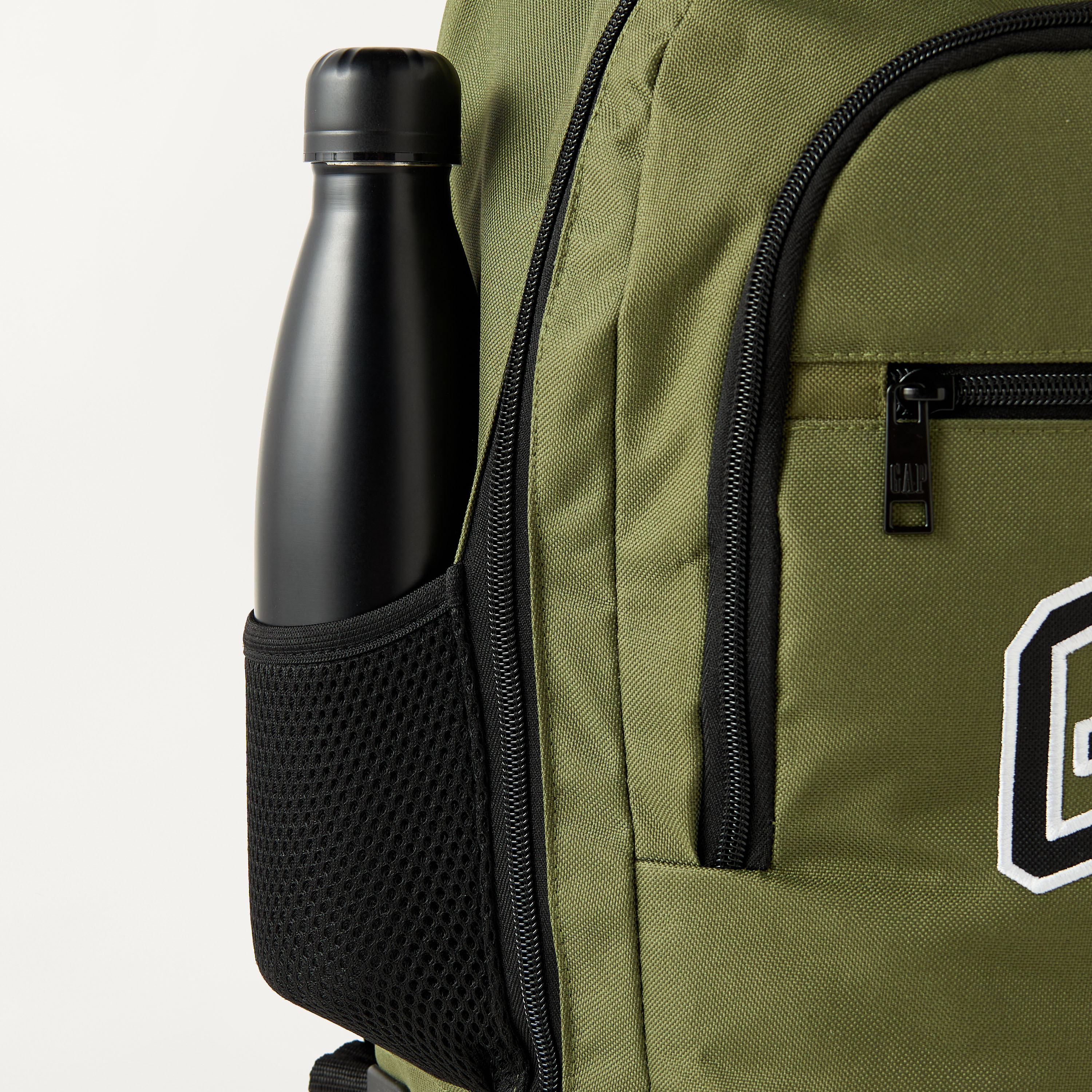GAP 18-inch Solid Trolley Backpack with Retractable Handle - 30x16x46 cms-school-bagsandbackpacks-trolleybags-image-5