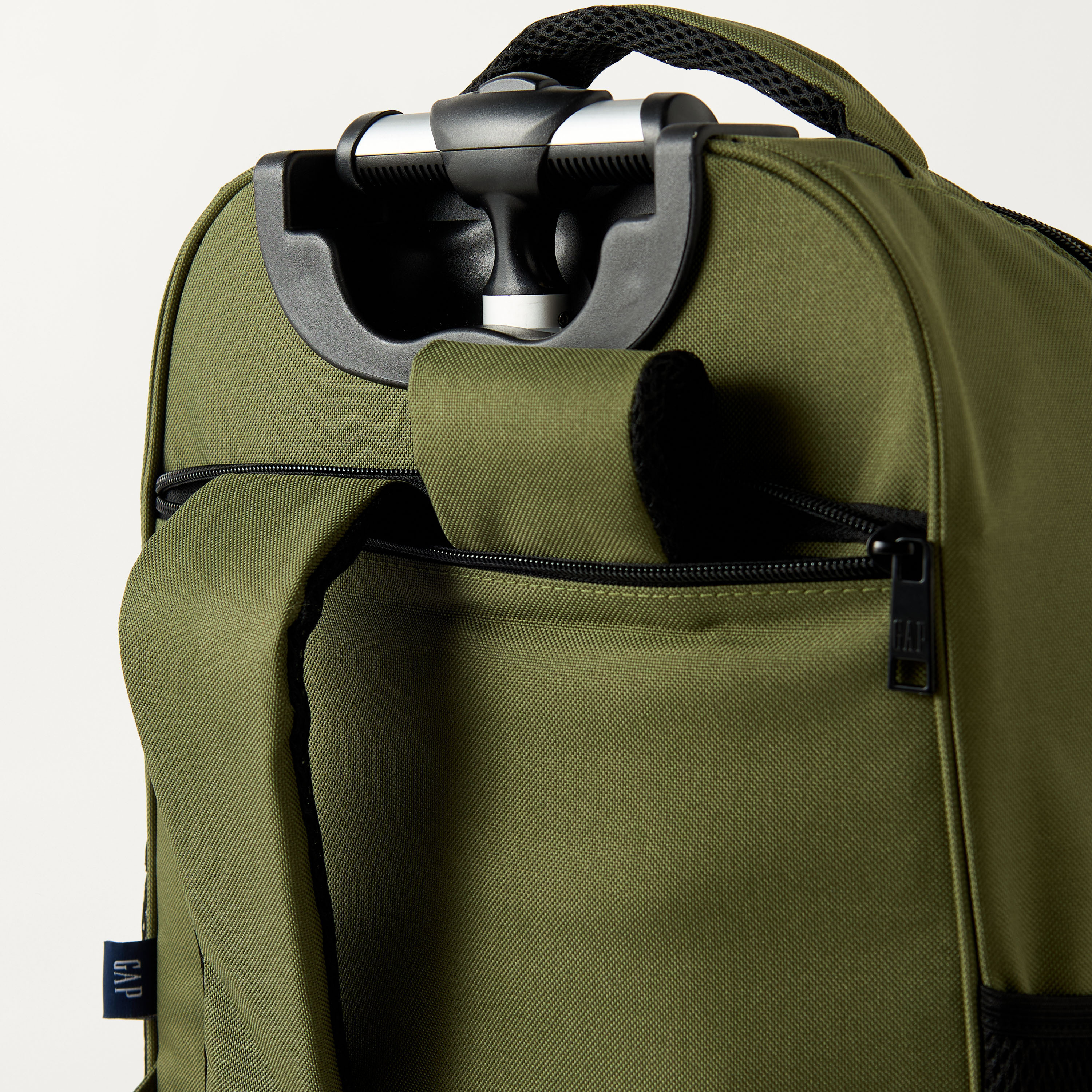 GAP 18-inch Solid Trolley Backpack with Retractable Handle - 30x16x46 cms-school-bagsandbackpacks-trolleybags-image-6