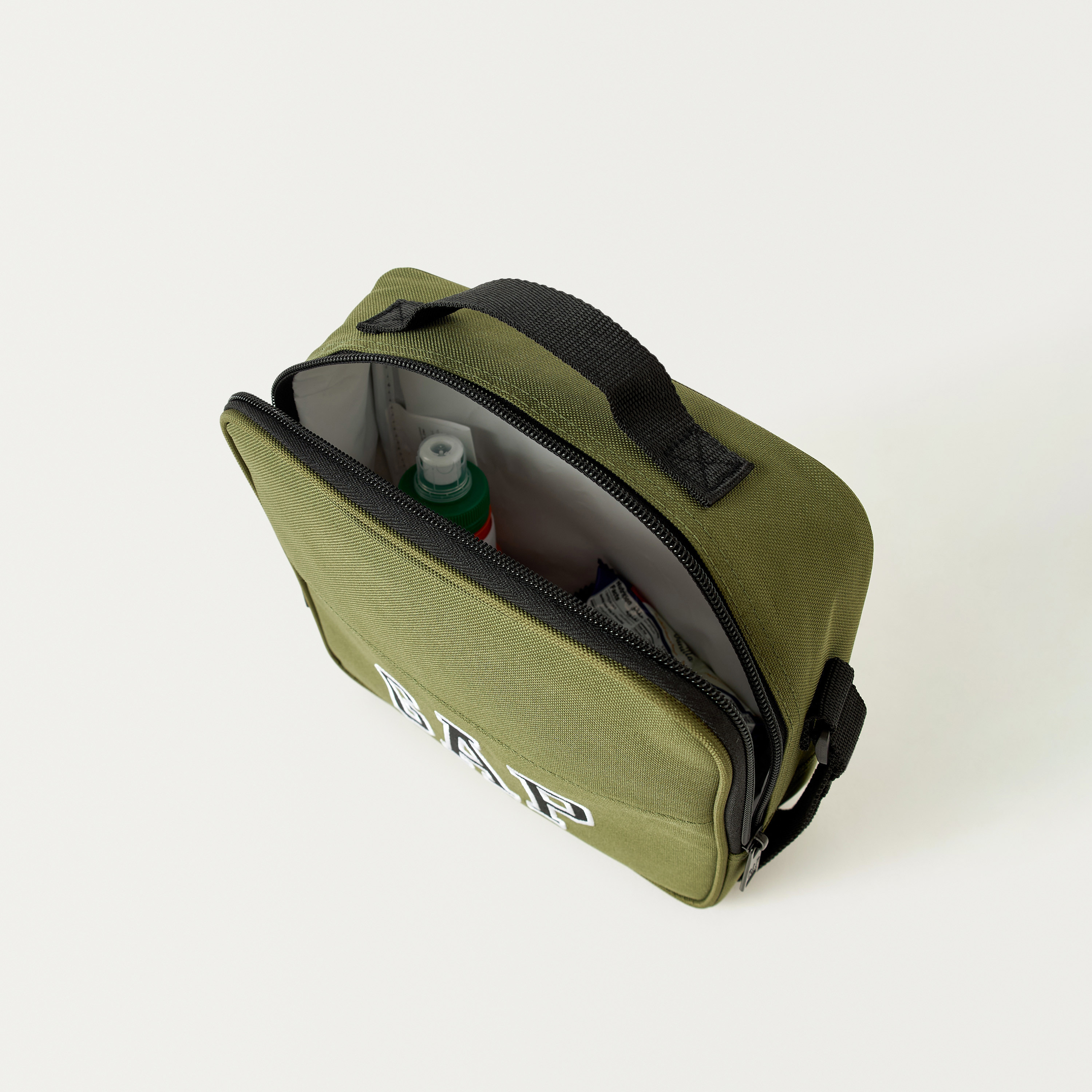 GAP Solid Lunch Bag with Adjustable Strap and Zip Closure-school-lunchessentials-lunchbags-image-4