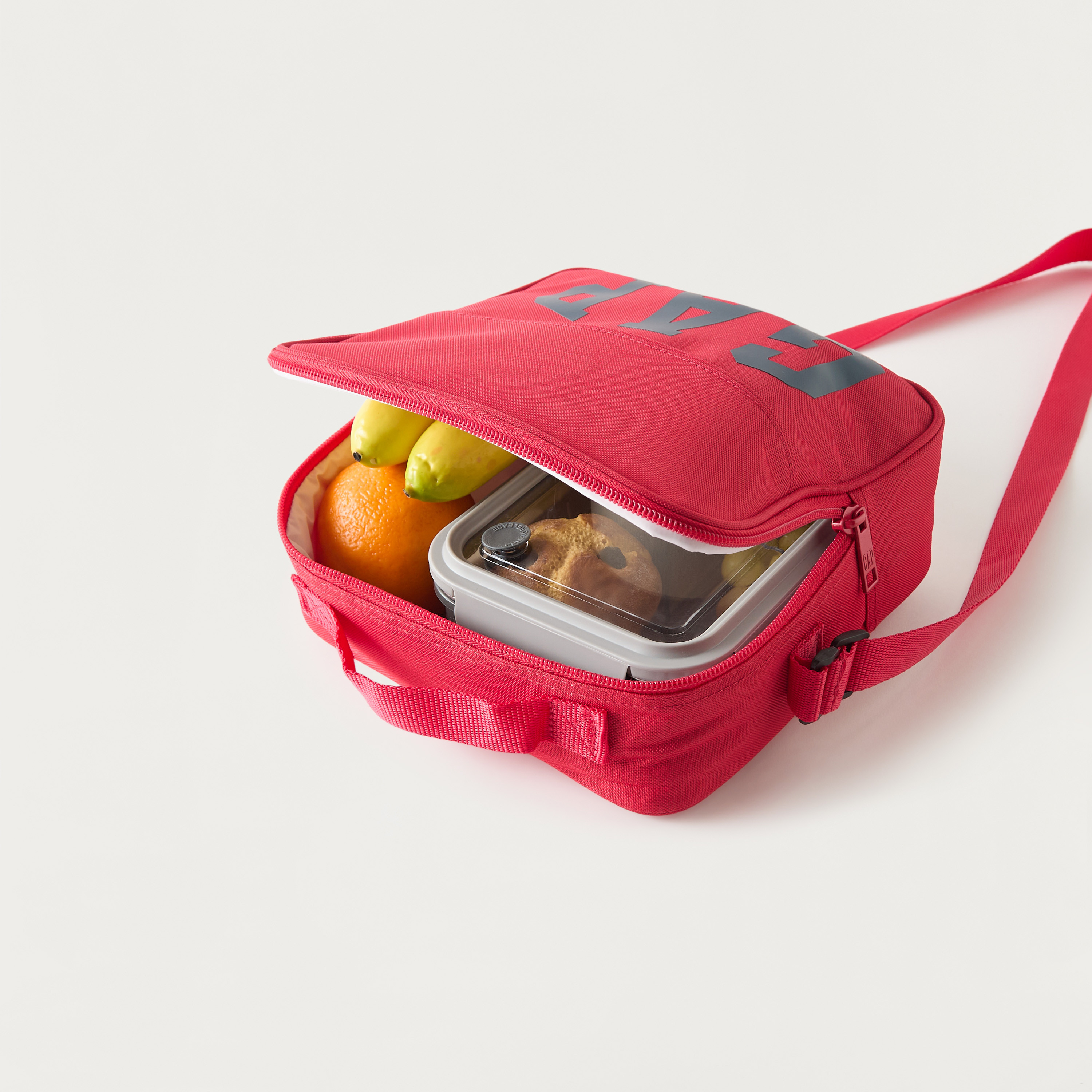 GAP Solid Lunch Bag with Adjustable Strap and Zip Closure-school-lunchessentials-lunchbags-image-4
