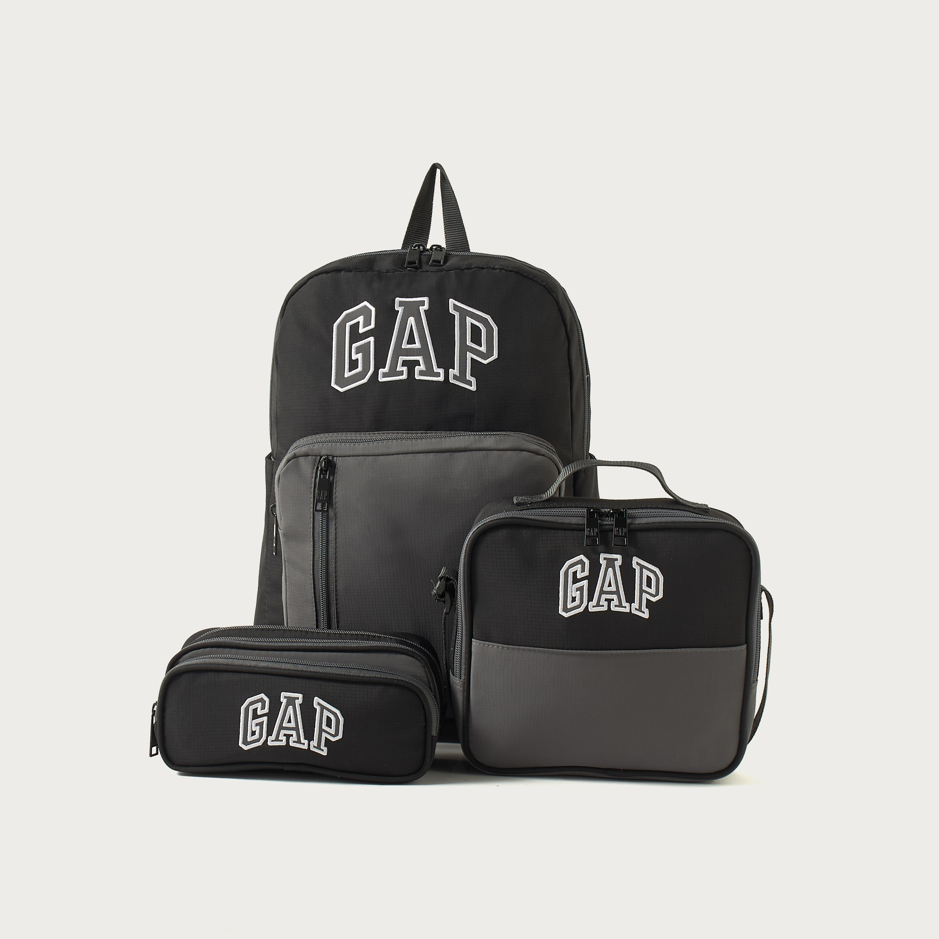 GAP Solid Lunch Bag with Adjustable Strap and Zip Closure-school-lunchessentials-lunchbags-image-5