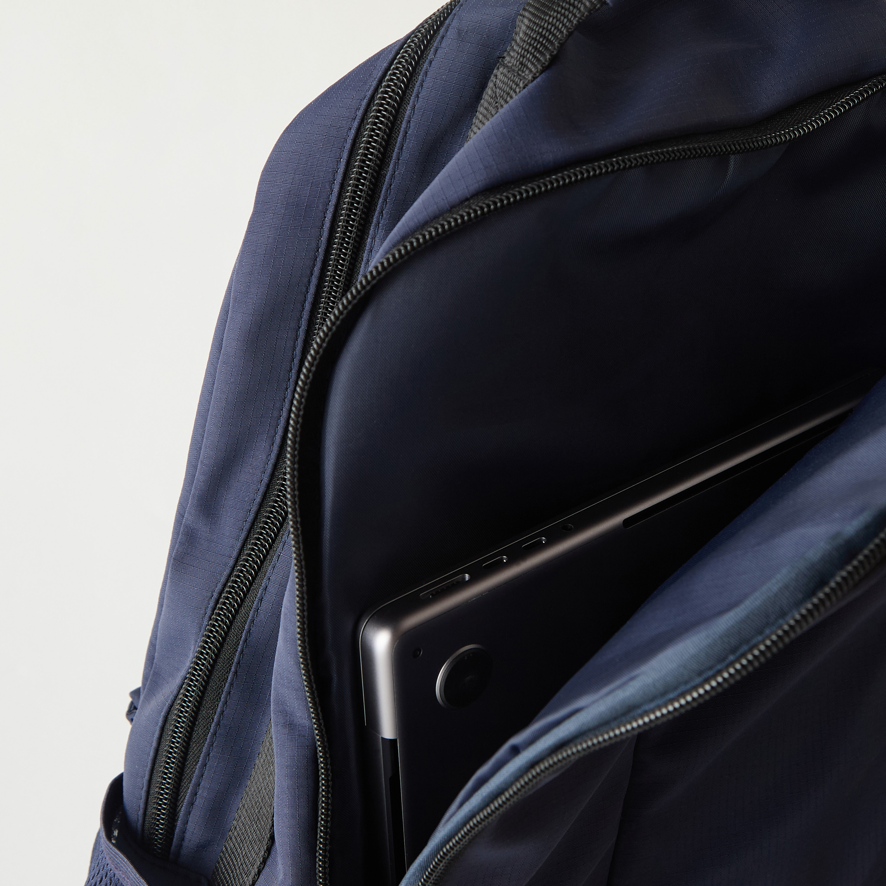 GAP Logo Print 17 Inch Backpack with Adjustable Shoulder Straps and Zip Closure - 30x10x43 cms-cpkids-backtoschool-schoolbagsandbackpacks-backpacks-image-7