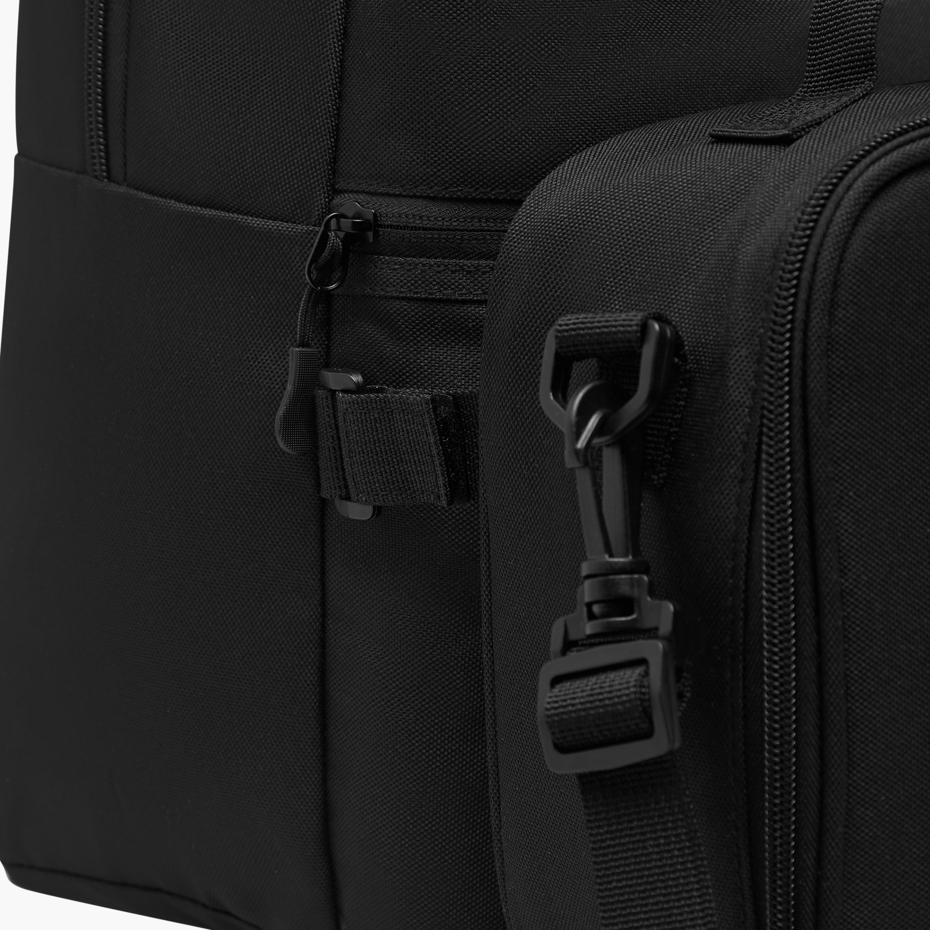 طقم شنطة ظهر مع شنطة غداء ومقلمة بطبعات شعار من كابا-cpkids-backtoschool-schoolbagsandbackpacks-backpacks-image-10
