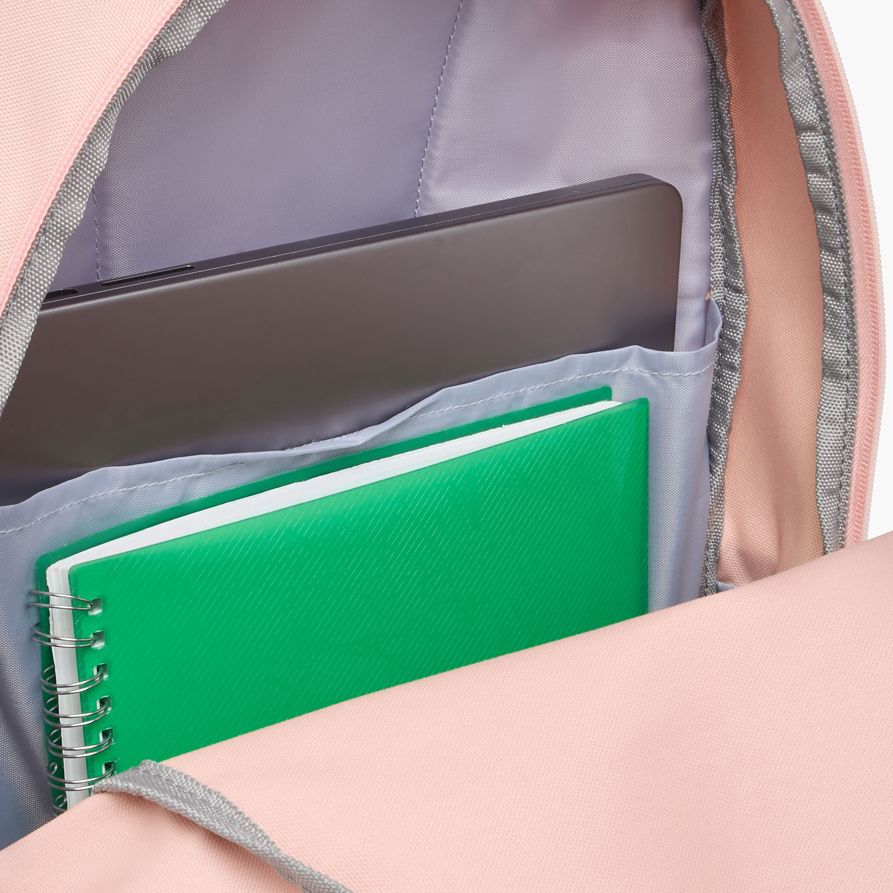 طقم شنطة ظهر مع شنطة غداء ومقلمة بطبعات شعار من كابا-cpkids-backtoschool-schoolbagsandbackpacks-backpacks-image-13