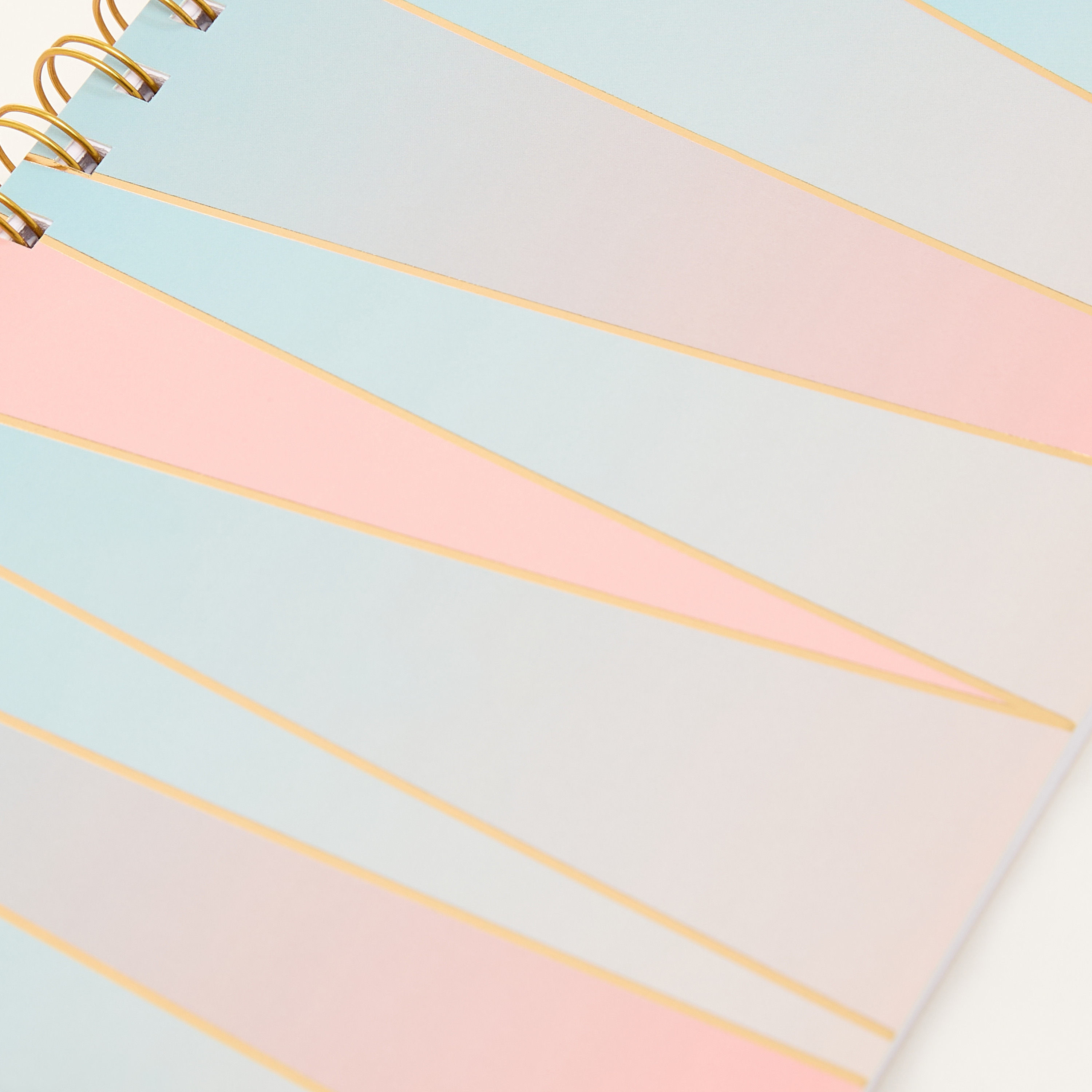 دفتر مسطر A5 بسلك لولبي وطبعات-school-stationery-notebooks-image-3