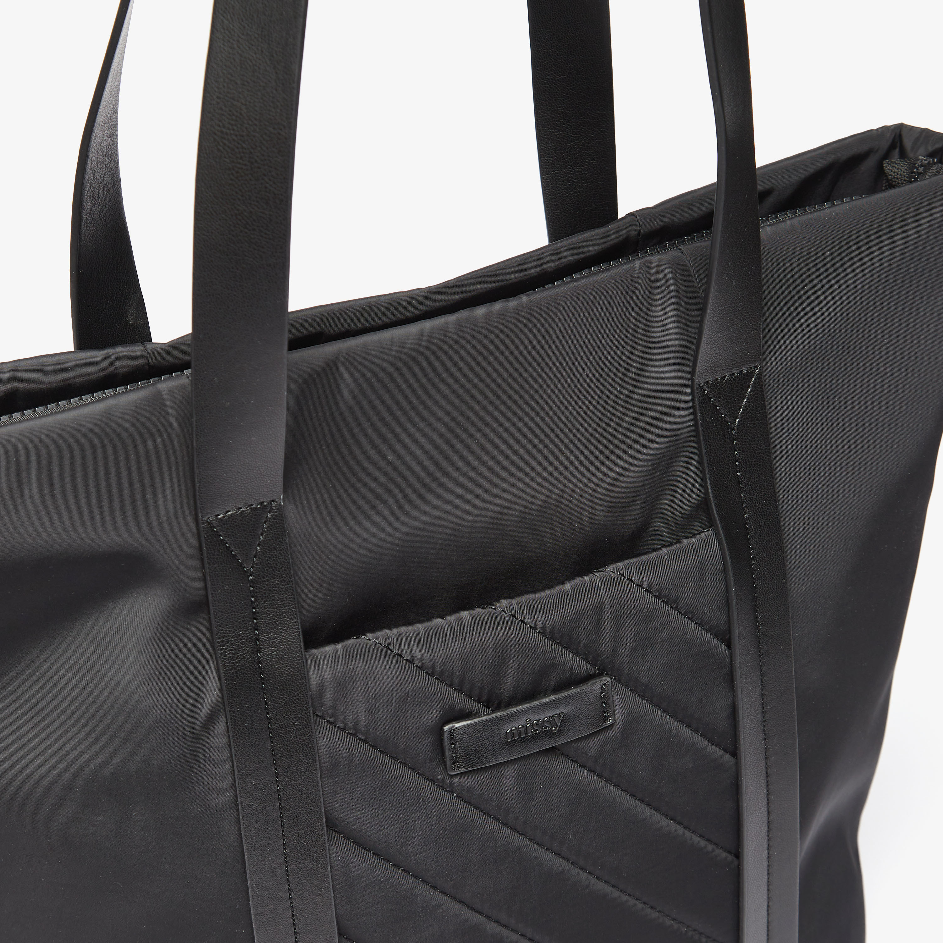 شنطة توتي مبطنة بمقابض مزدوجة وسحاب إغلاق من ميسي-women-bagsandwallets-handbags-image-3