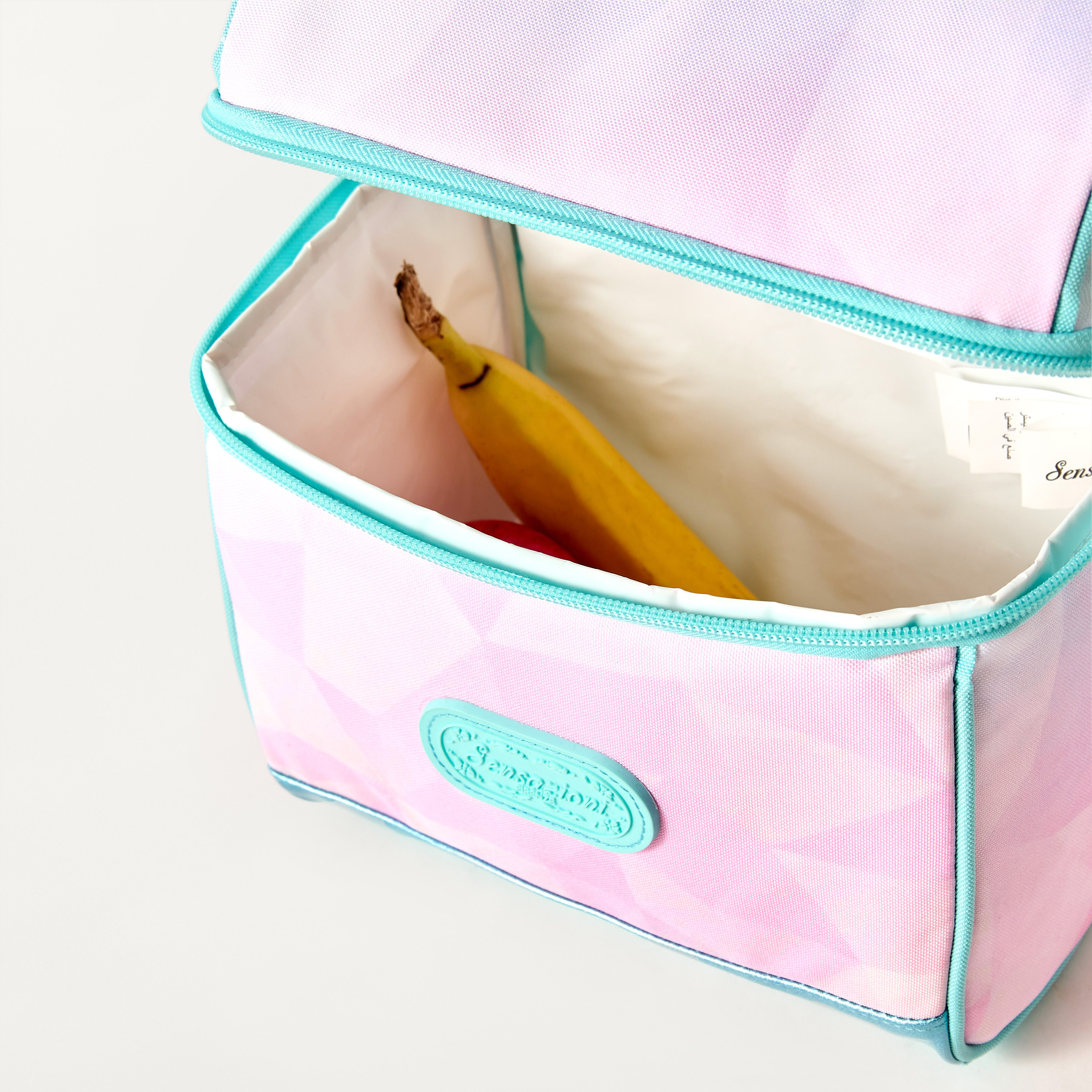 Sensazioni Ombre Lunch Bag with Detachable Strap and Zip Closure-school-lunchessentials-lunchbags-image-4