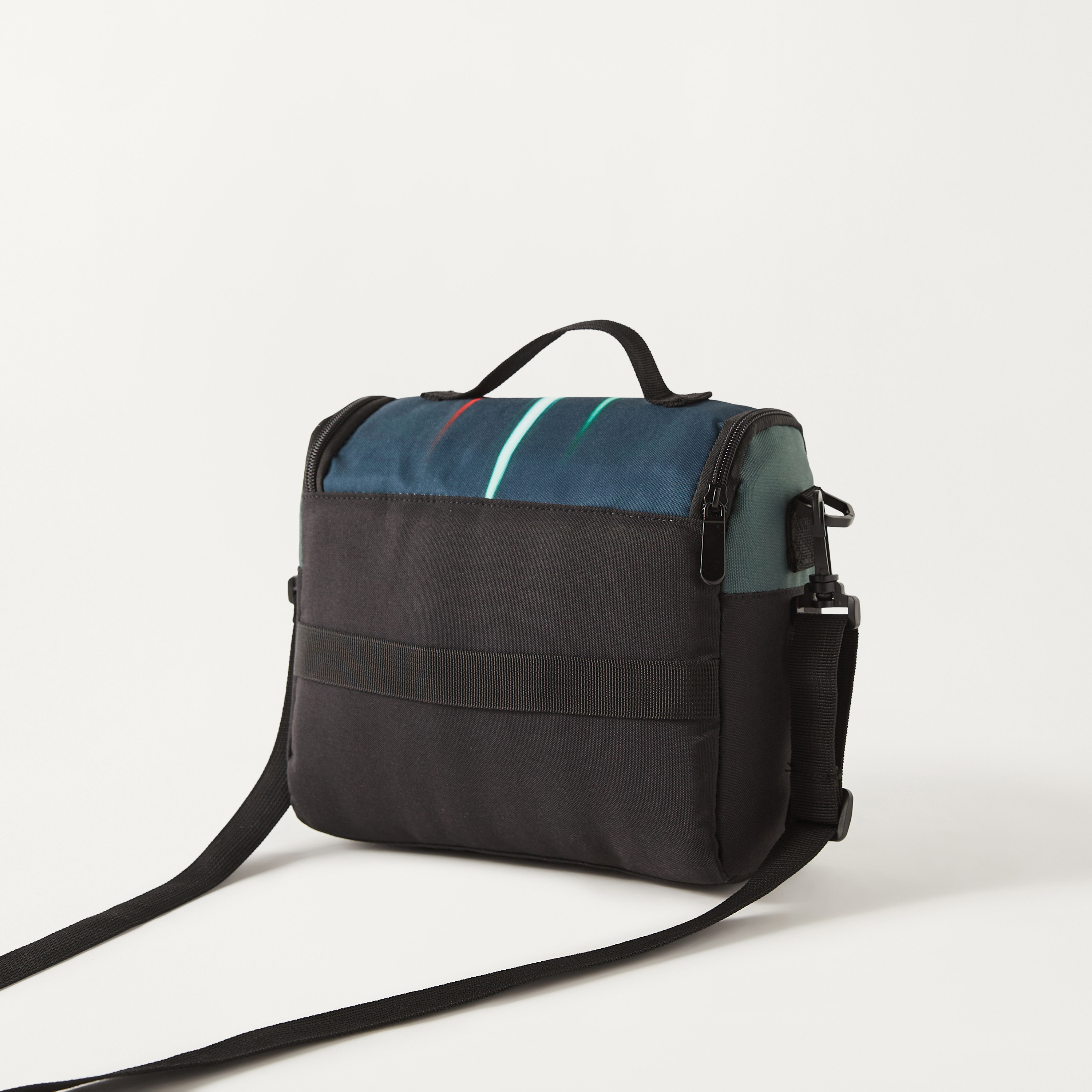 شنطة غداء بحمالات قابلة للتعديل وسحاب إغلاق بطبعات سيارة من يونيك - 1-school-lunchessentials-lunchbags-image-4