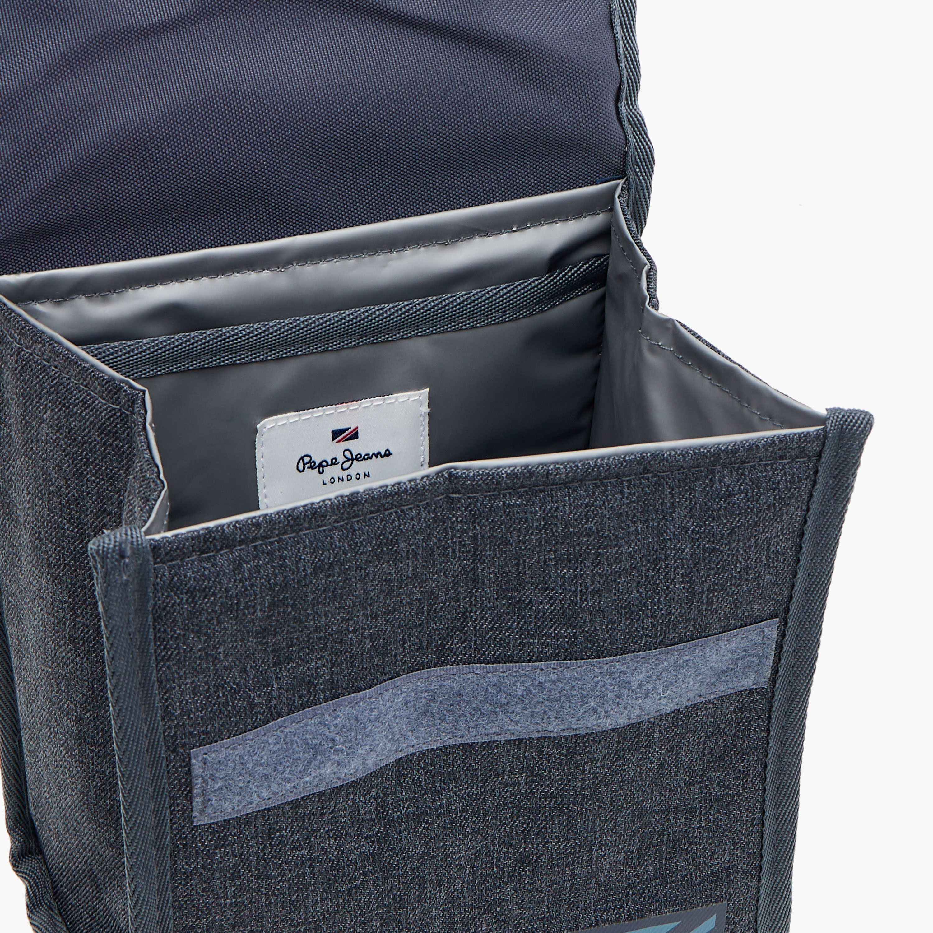 Pepe Jeans Logo Print Lunch Bag with Grab Handle-school-lunchessentials-lunchbags-image-7