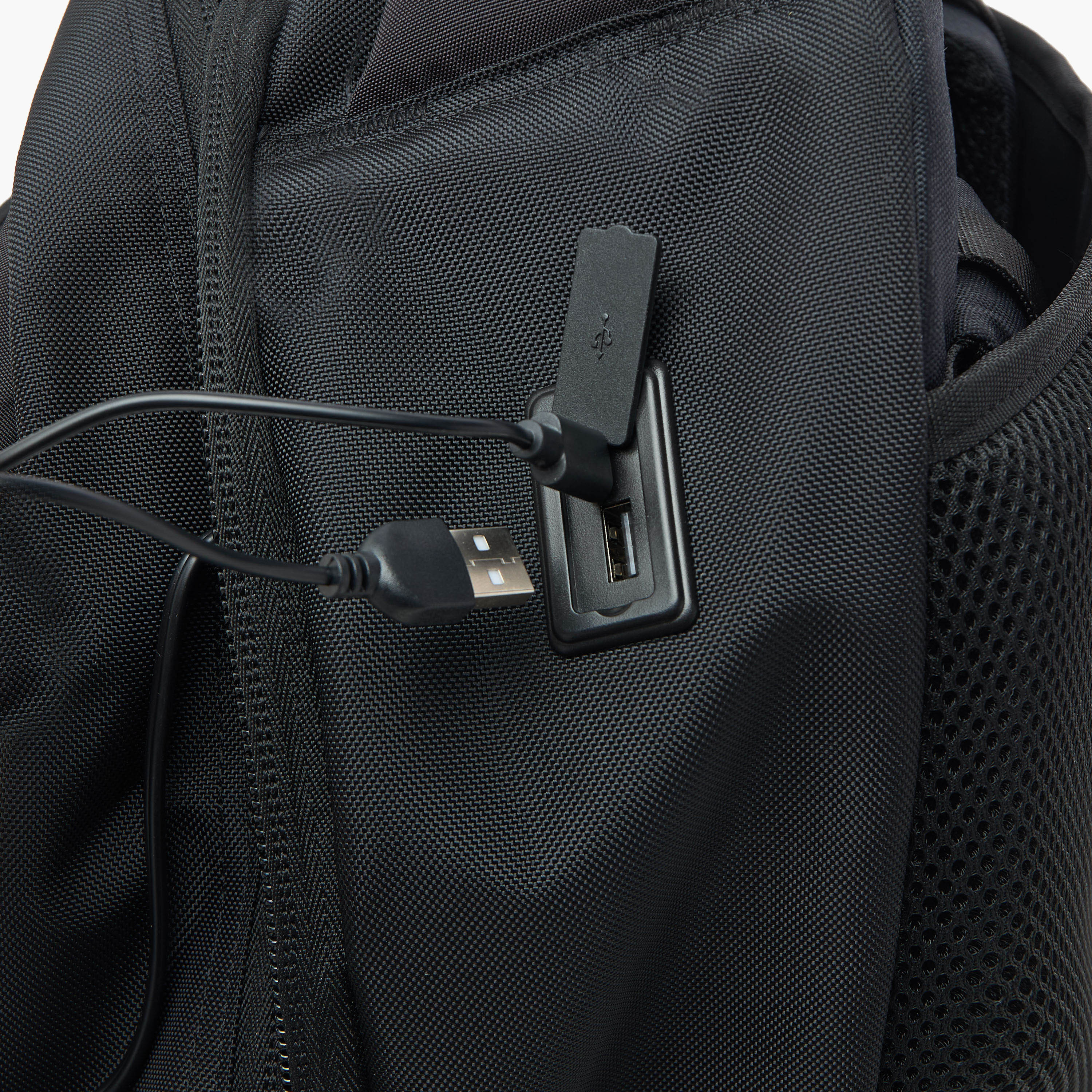 شنطة ظهر مدرسية ترولي بمقبض قابل للسحب وطبعات الشعار من كابا - 48×34×23 سم-school-bagsandbackpacks-trolleybags-image-12