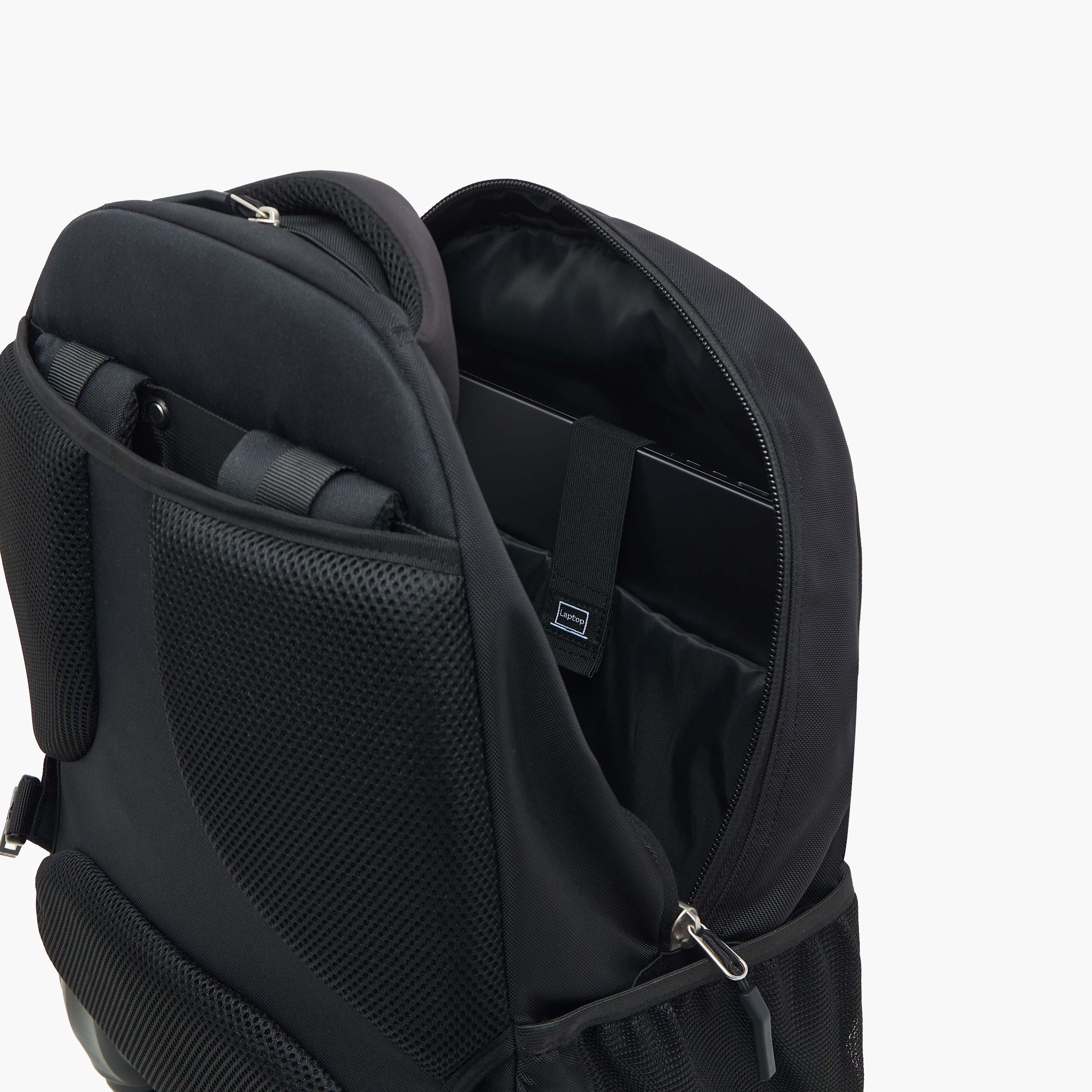 شنطة ظهر مدرسية ترولي بمقبض قابل للسحب وطبعات الشعار من كابا - 48×34×23 سم-school-bagsandbackpacks-trolleybags-image-17