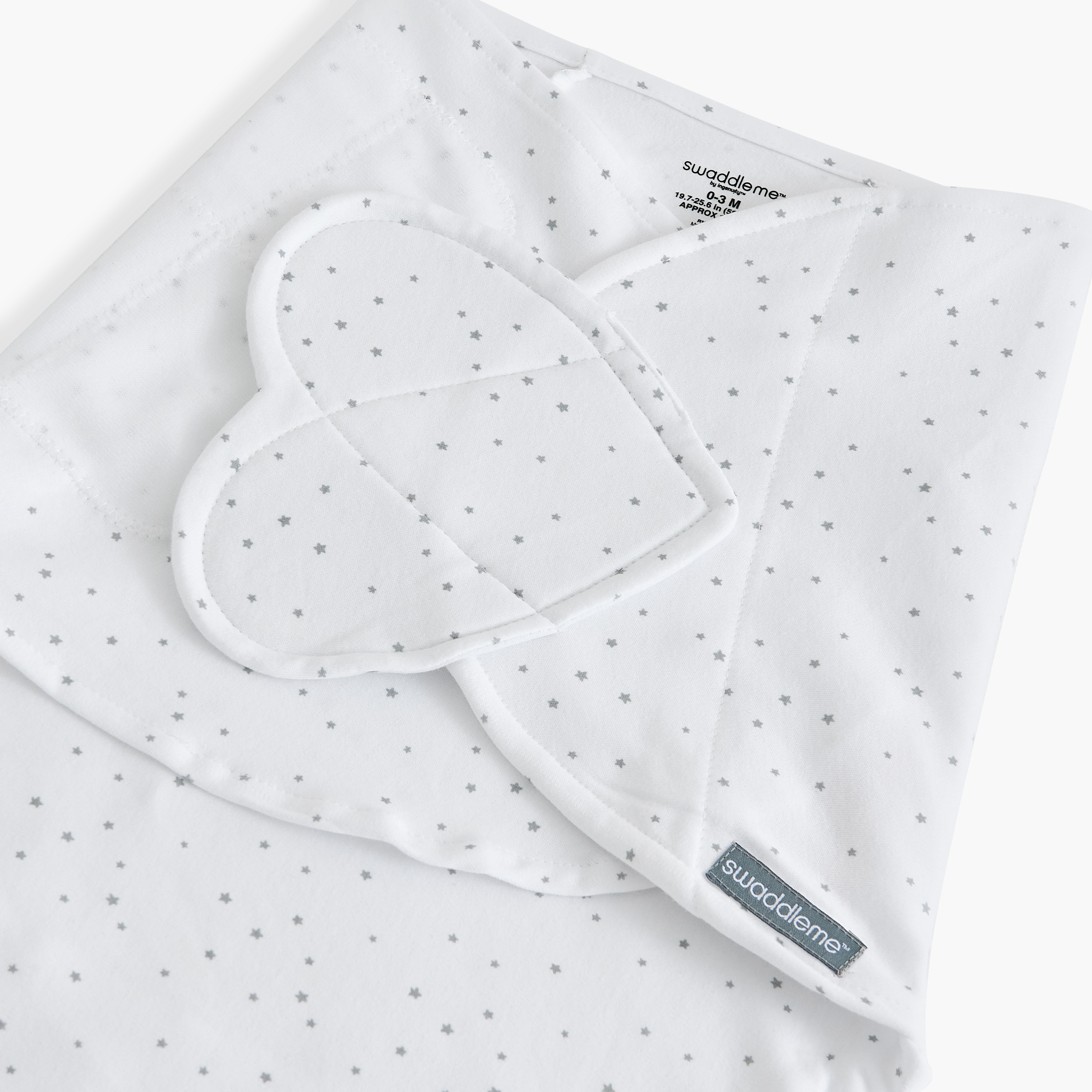 قماط بطبعات نجوم ونقاط من جونيورز-baby-nursery-blanketsandswaddles-swaddlesandsleepingbags-image-3