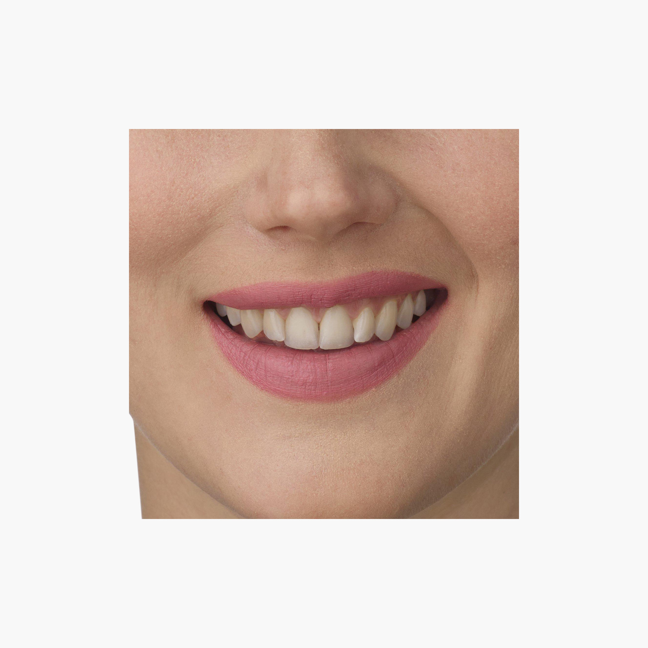 أحمر شفاه بيرفيكت مويستشر من إيزادورا-beautyandpersonalcare-makeup-lips-lipsticks-image-165