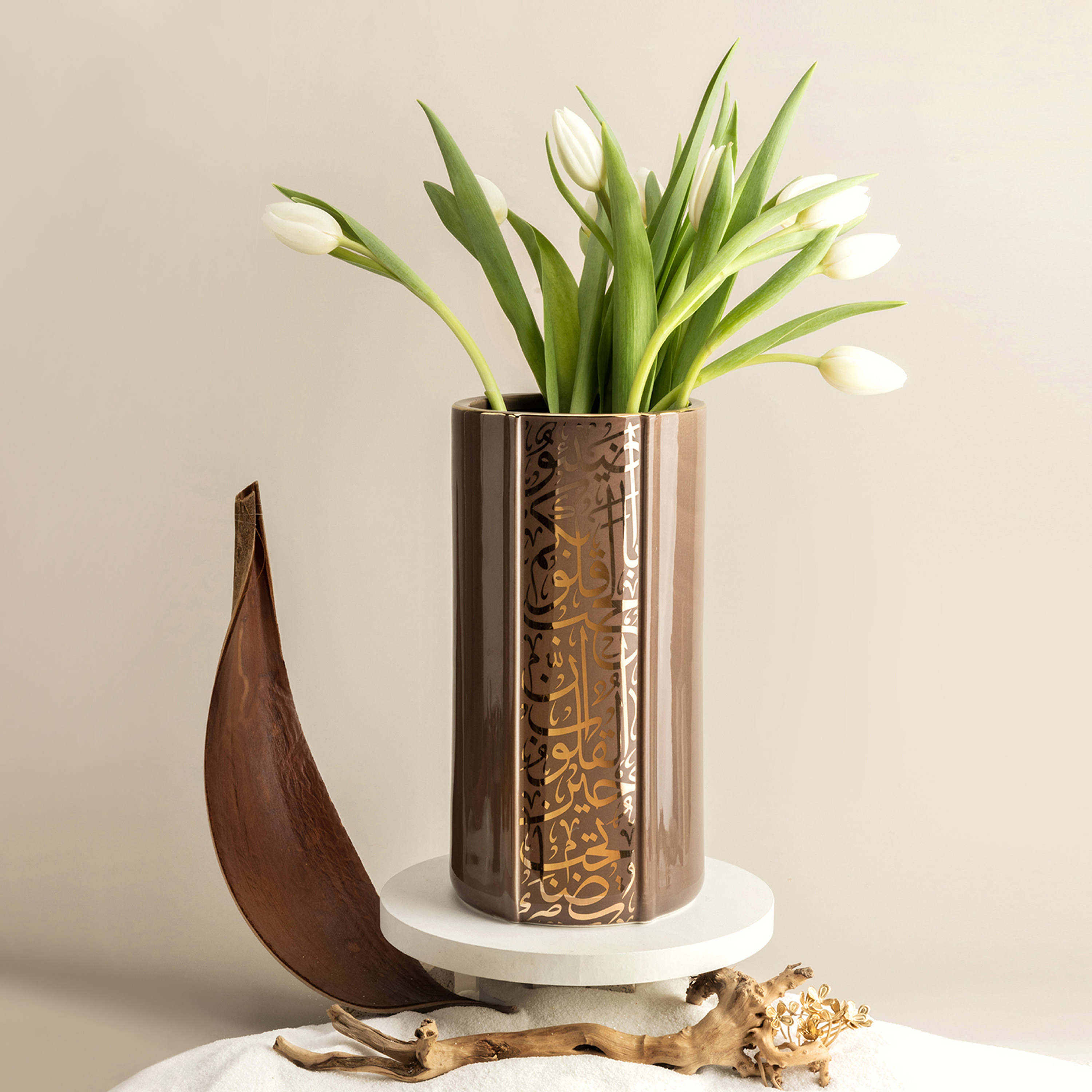 مزهرية ديكور بورسلان بطبعات نور من أوتانتيك - 13x13x25 سم-household-decor-vasesandbowls-image-1