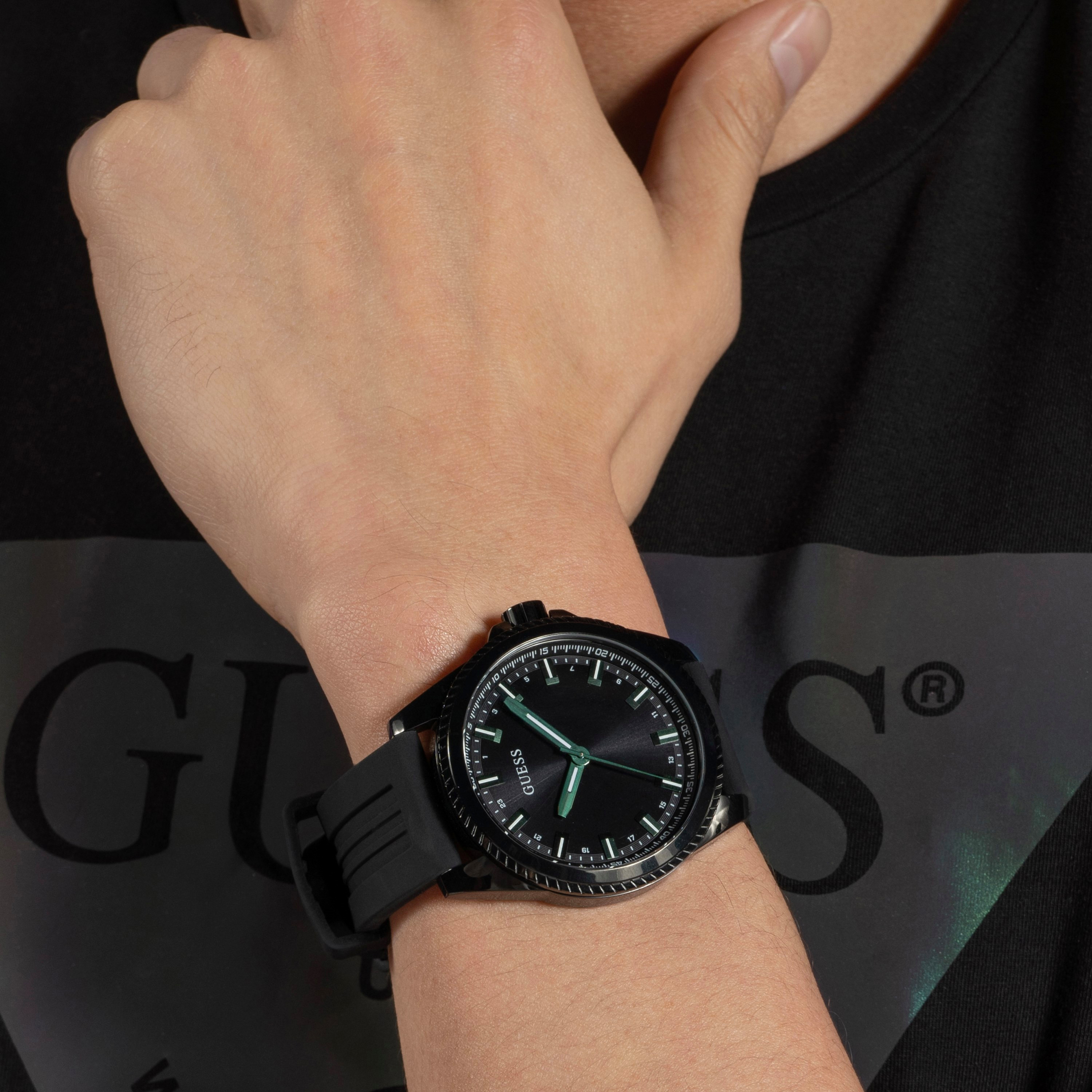 Guess Men's Black Analog Silicone Strap Watch | GW0639G4-men-watchesandjewellery-watches-image-5