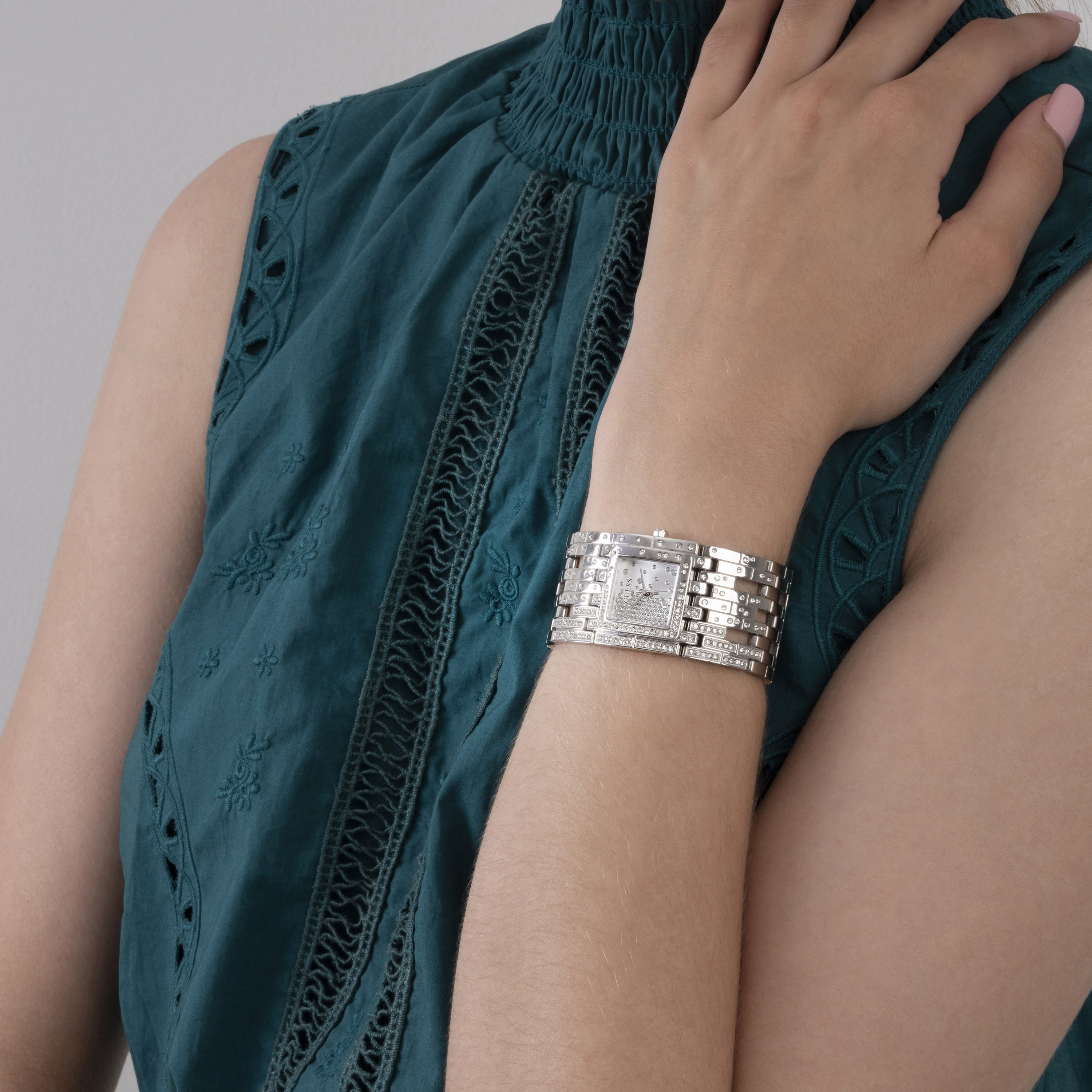 Guess Silver Analog Stainless Steel Strap Watch | GW0441L1 | 22 MM-women-watchesandjewellery-watches-image-5