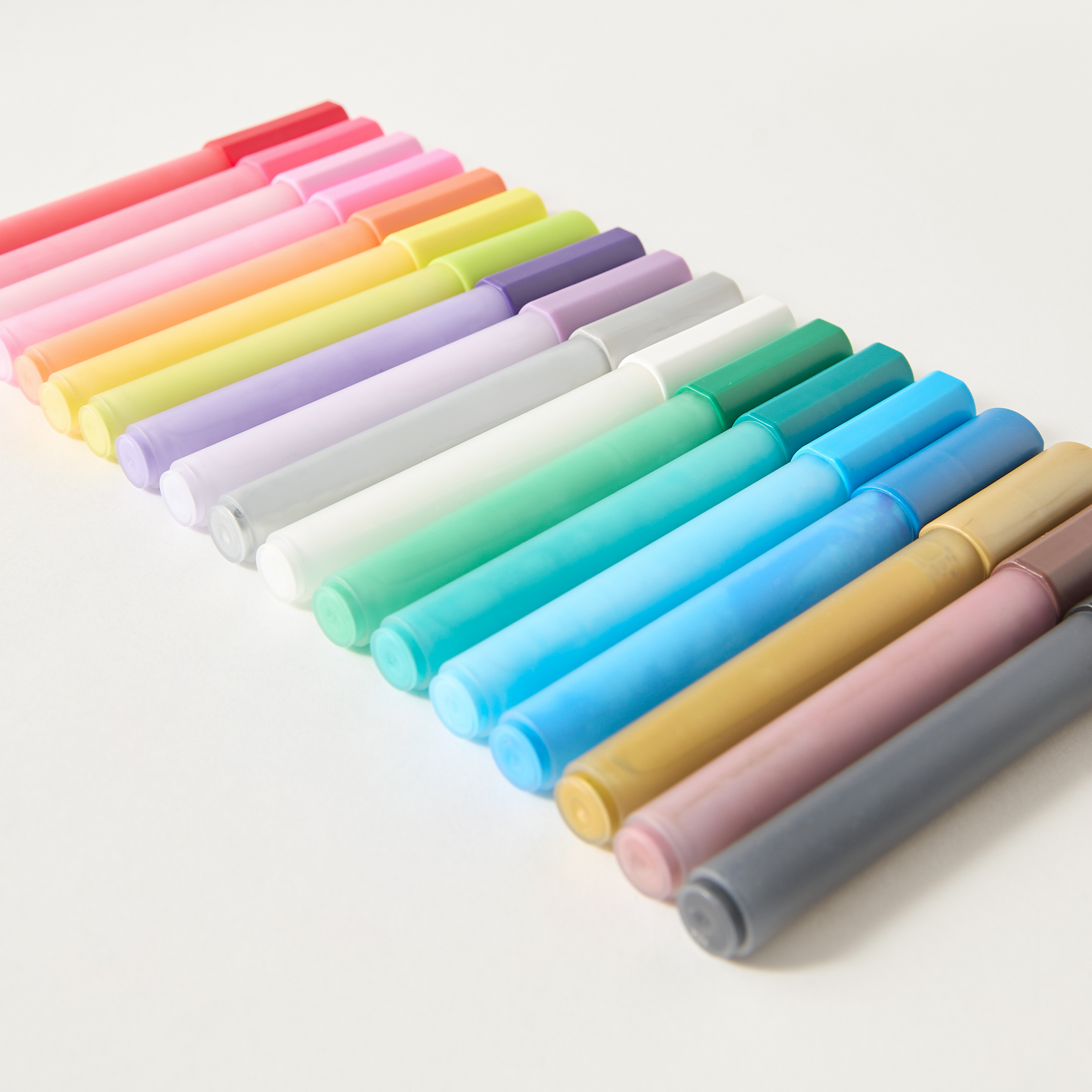 Findz 18-Piece Acrylic Paint Marker Set-school-stationery-pensandpencils-image-4
