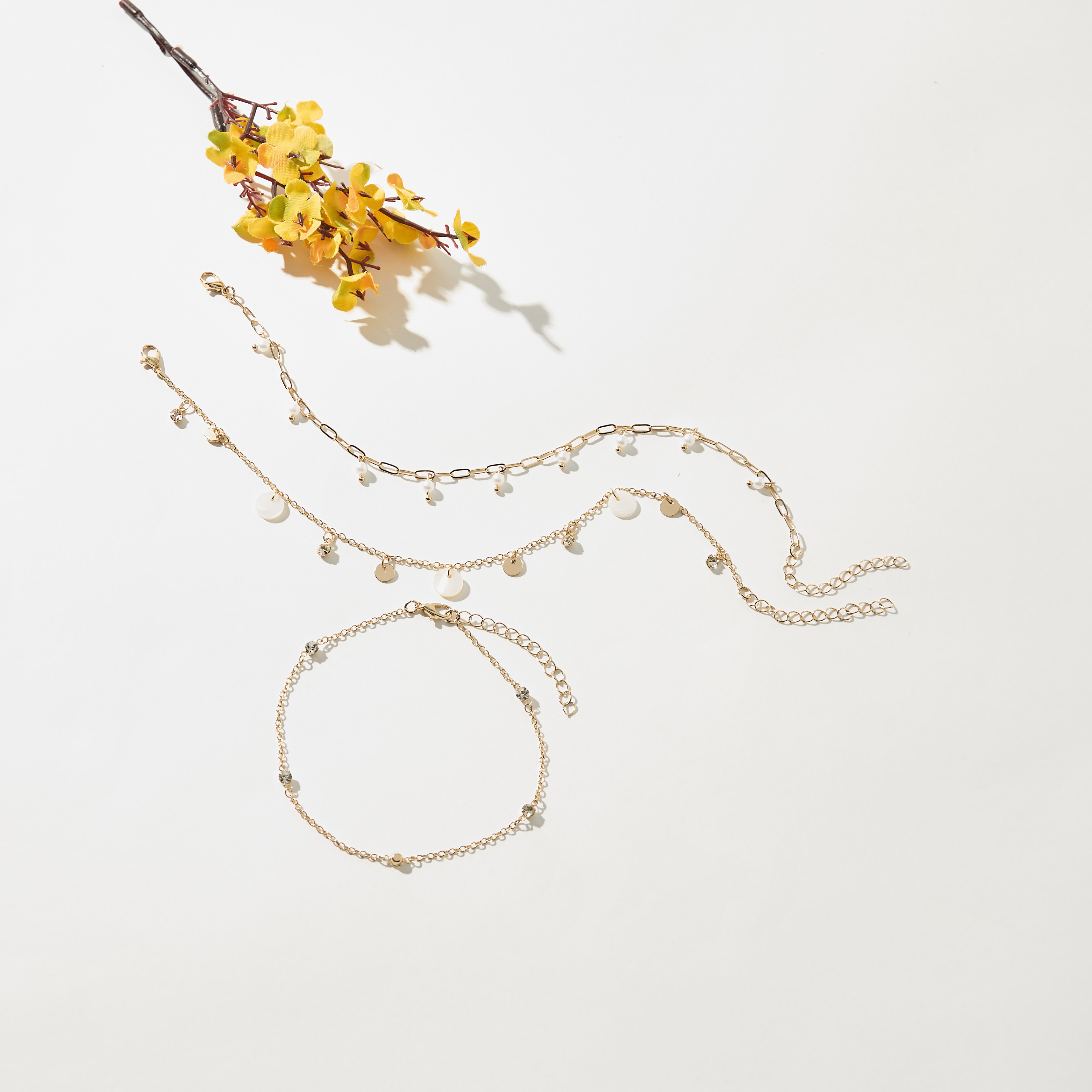 خلخال مزيّن بمشبك إغلاق - طقم من 3 قطع-women-watchesandjewellery-jewellery-anklets-image-1