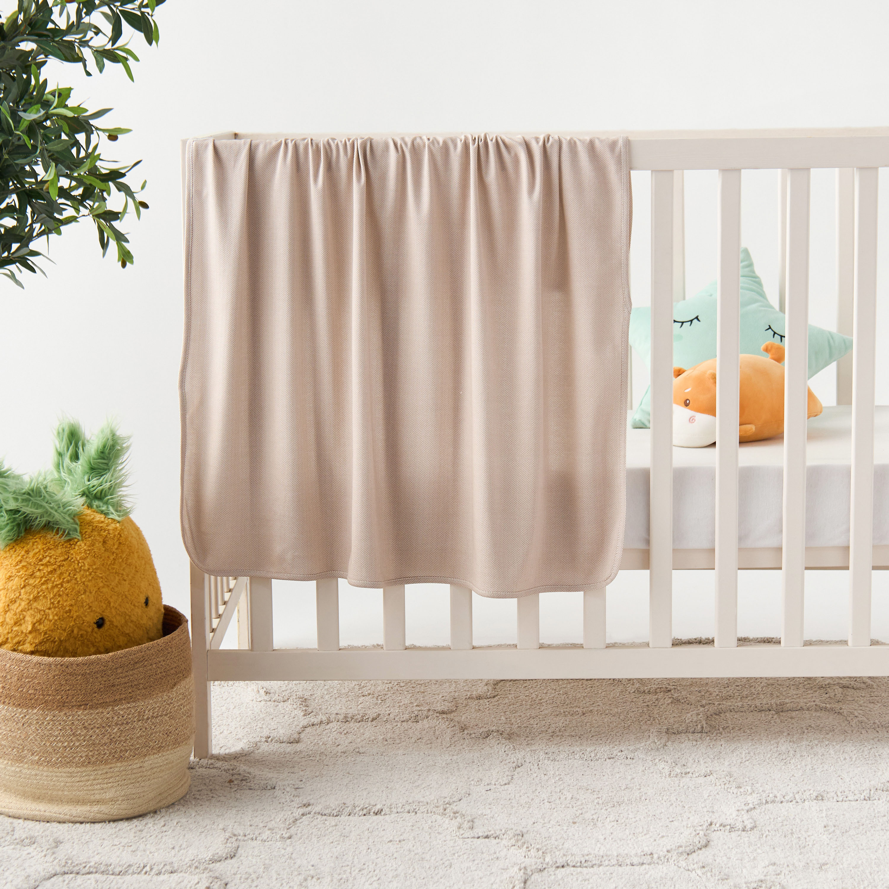 Giggles Solid Bow Applique Receiving Blanket - 70x70 cm-baby-nursery-blanketsandswaddles-receivingblankets-image-1