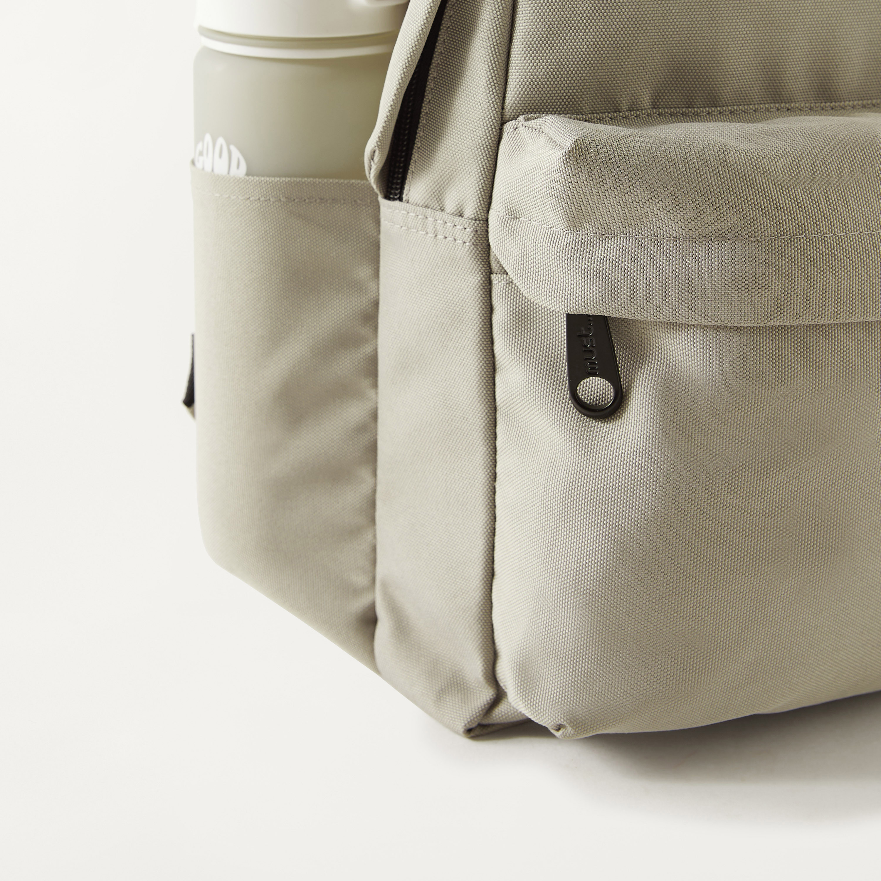 شنطة ظهر مقاس 16 بوصة مع منفذ يو أس بي وسحاب إغلاق من ماست - 32x19x42 سم-school-bagsandbackpacks-backpacks-image-4