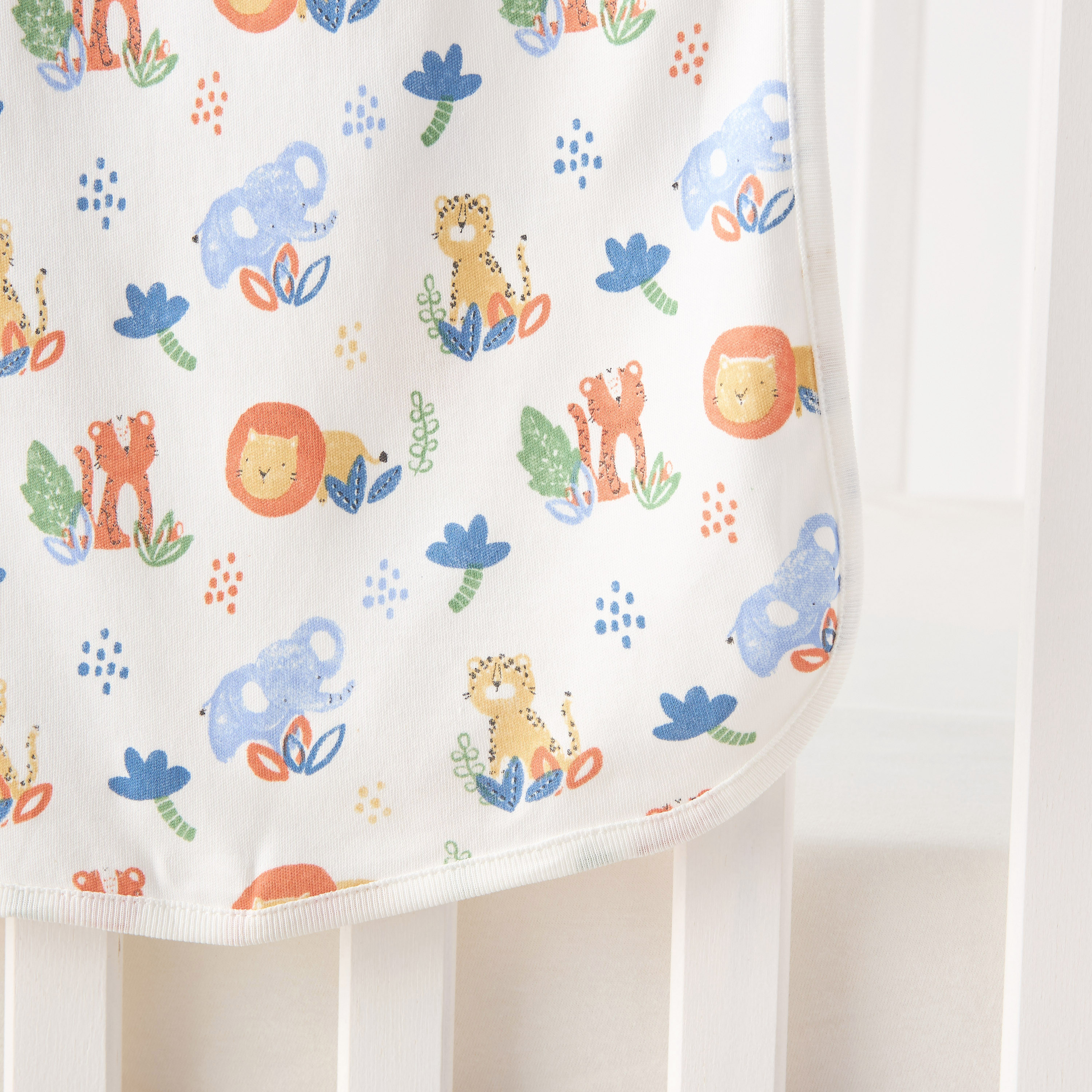 بطّانيّة لحديثي الولادة بطبعات سفاري من جونيورز - 73x70 سم-baby-nursery-blanketsandswaddles-receivingblankets-image-3