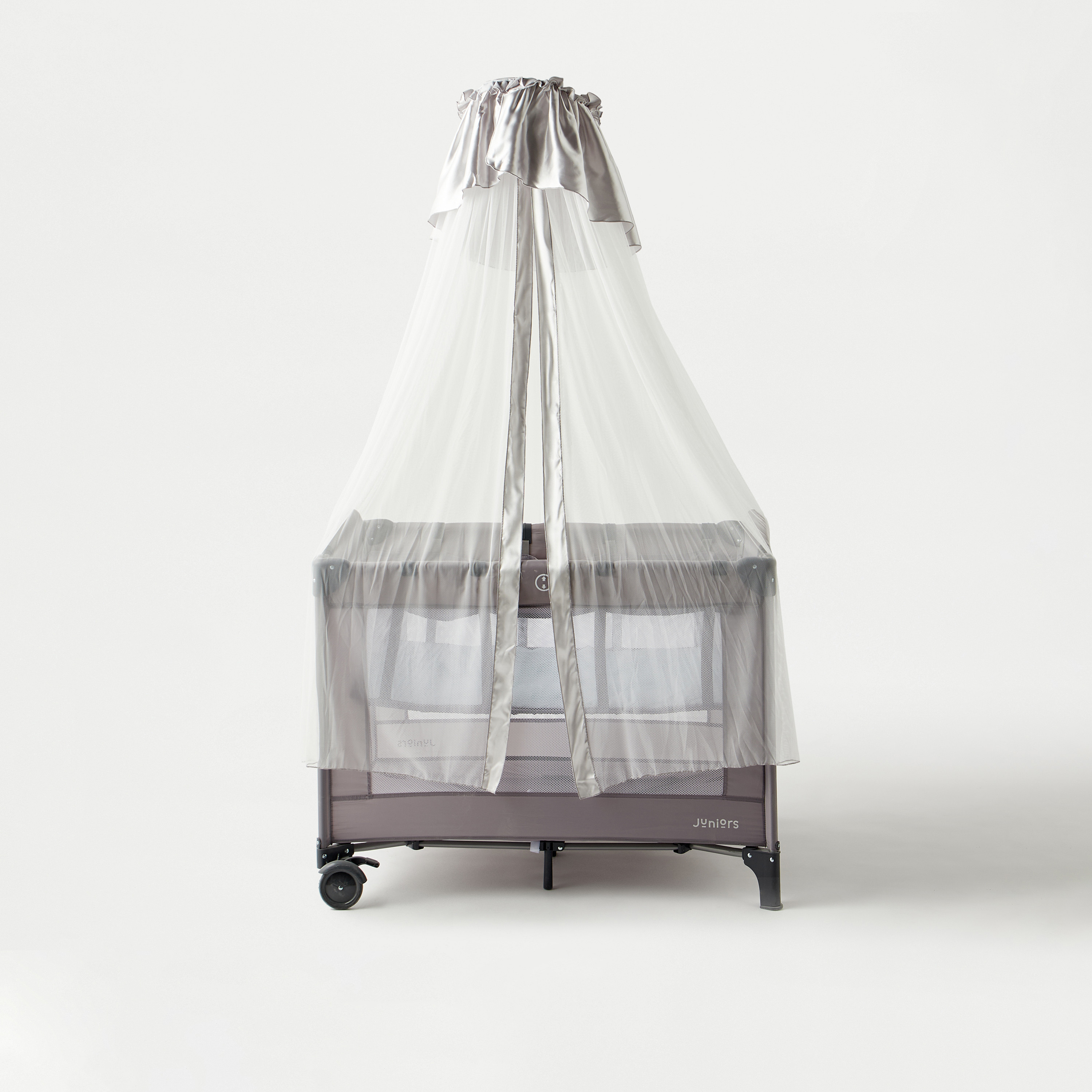 شبكة مظلة بحواف حريرية من جونيورز-baby-nursery-furniture-cribsandbeds-cribaccessories-image-8