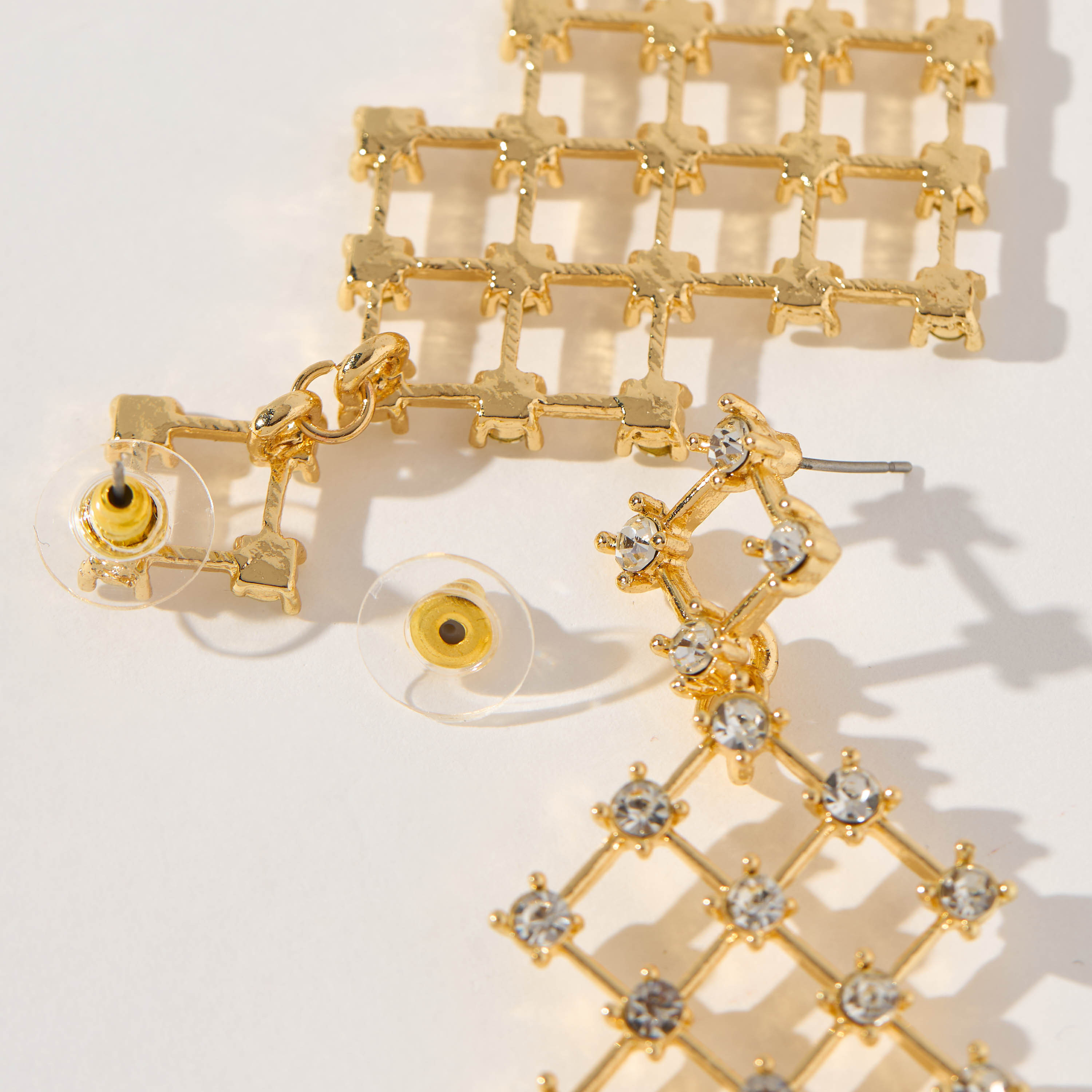 أقراط متدليّة مزيّنة بمكبس إغلاق خلفي-women-watchesandjewellery-jewellery-earrings-image-3