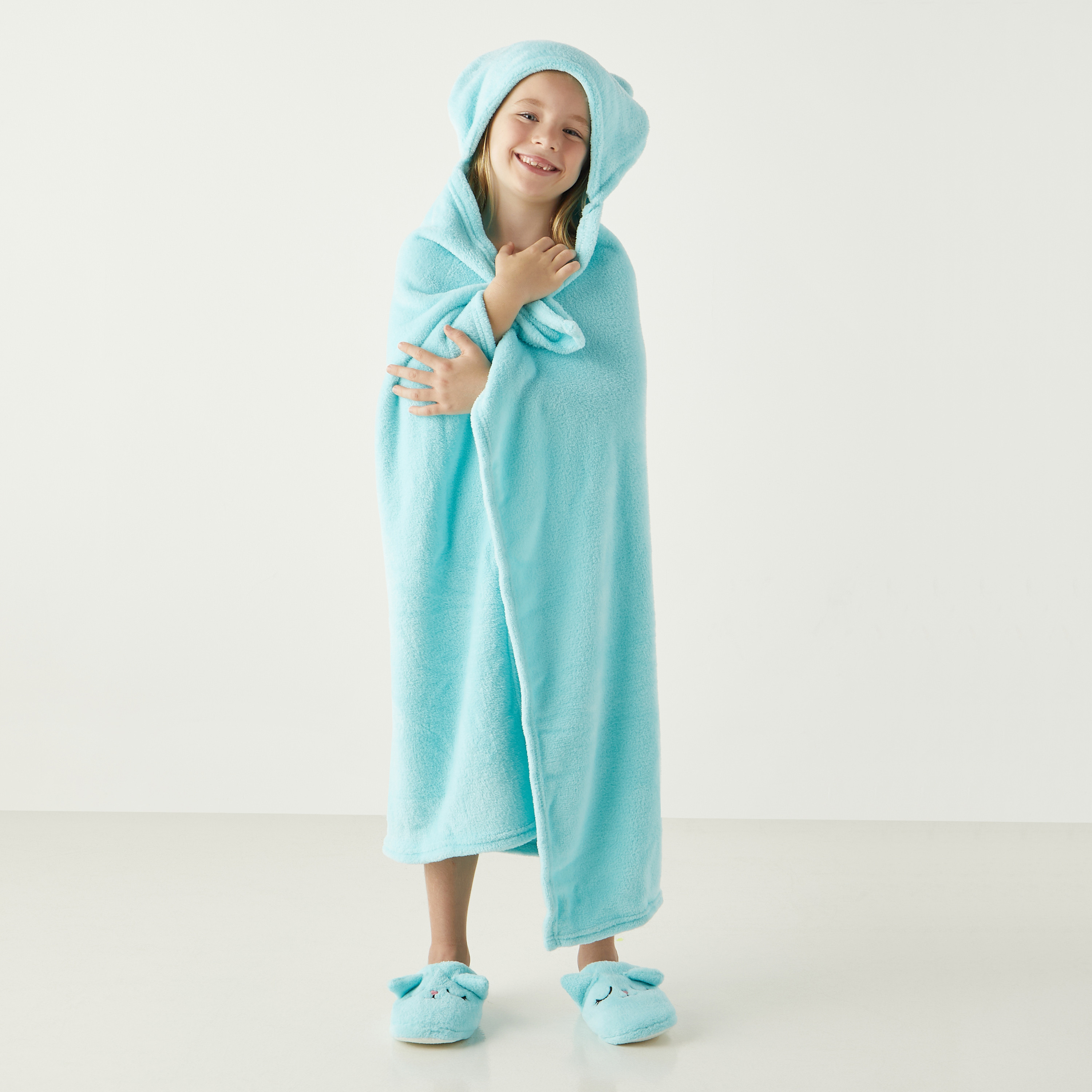 Findz 4-Piece Bathrobe Set - 34x31x10 cms-household-bathandlaundry-bathlinen-bathrobesandslippers-bathrobes-image-2