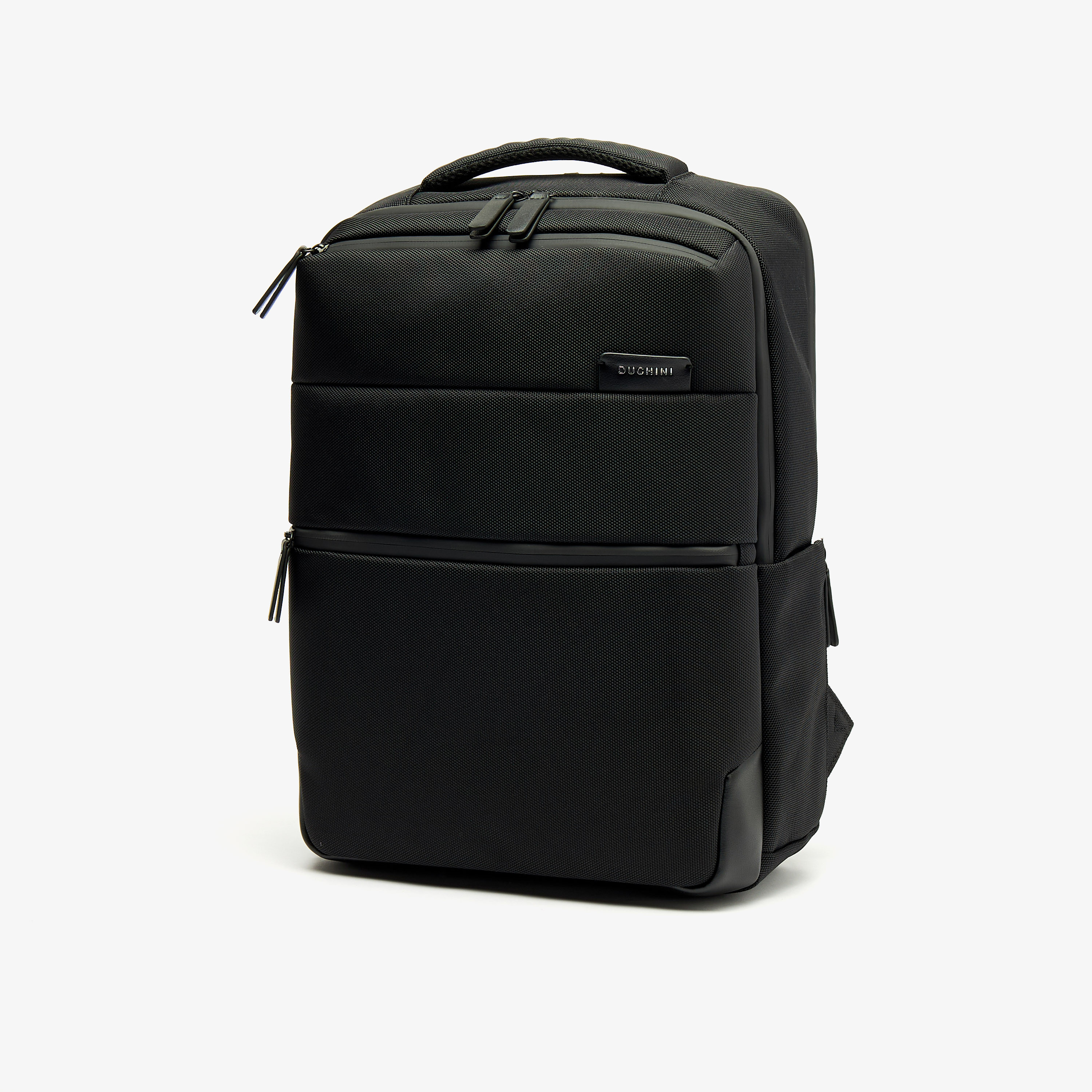 شنطة ظهر سادة بسحاب إغلاق وحمالات قابلة للتعديل من دوتشيني-men-bags-image-2