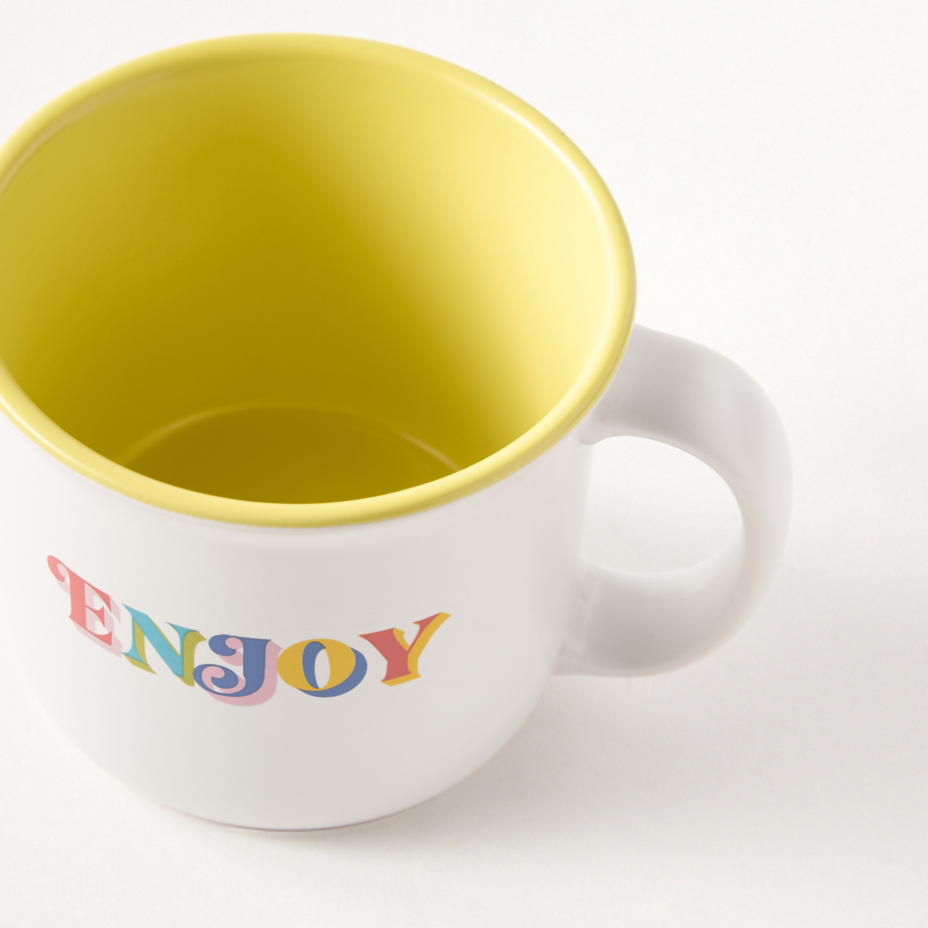 مج خزف بطبعات تايبوجرافيك من بوسطن ويرهاوس - 473 مل-household-dining-teaandcoffee-mugsandcups-image-1