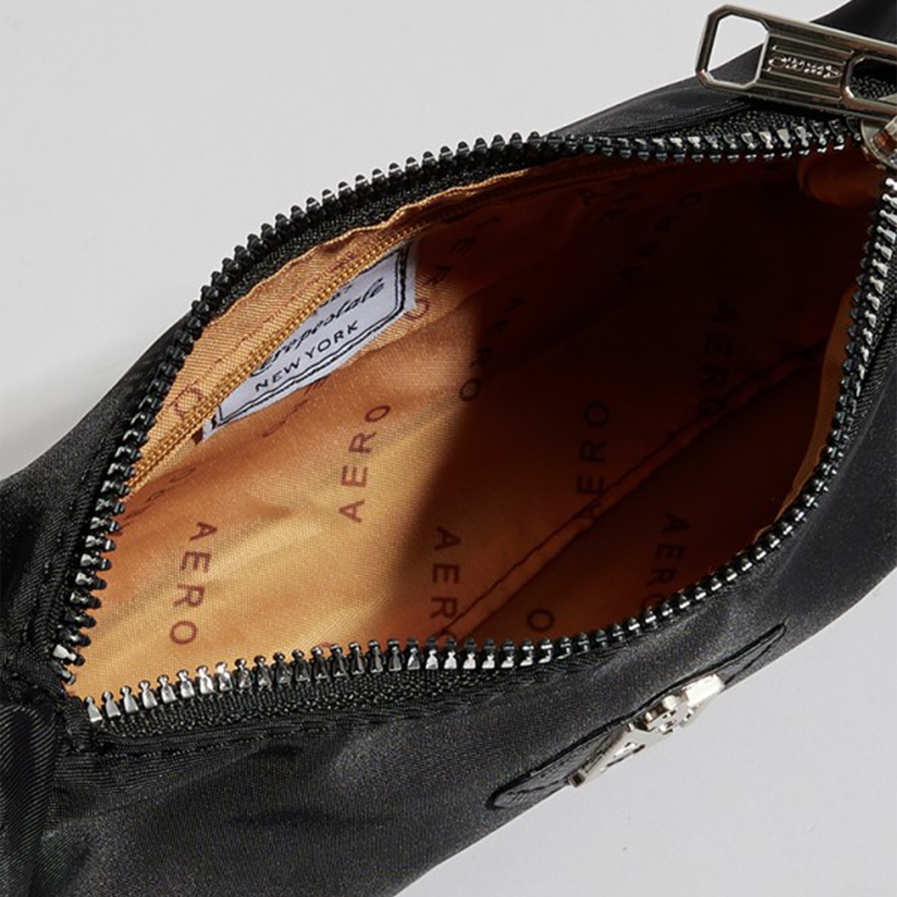 أيروبوستال شنطة كتف لون أسود بحزام قابل للتعديل وشعار معدني-women-bagsandwallets-handbags-image-4