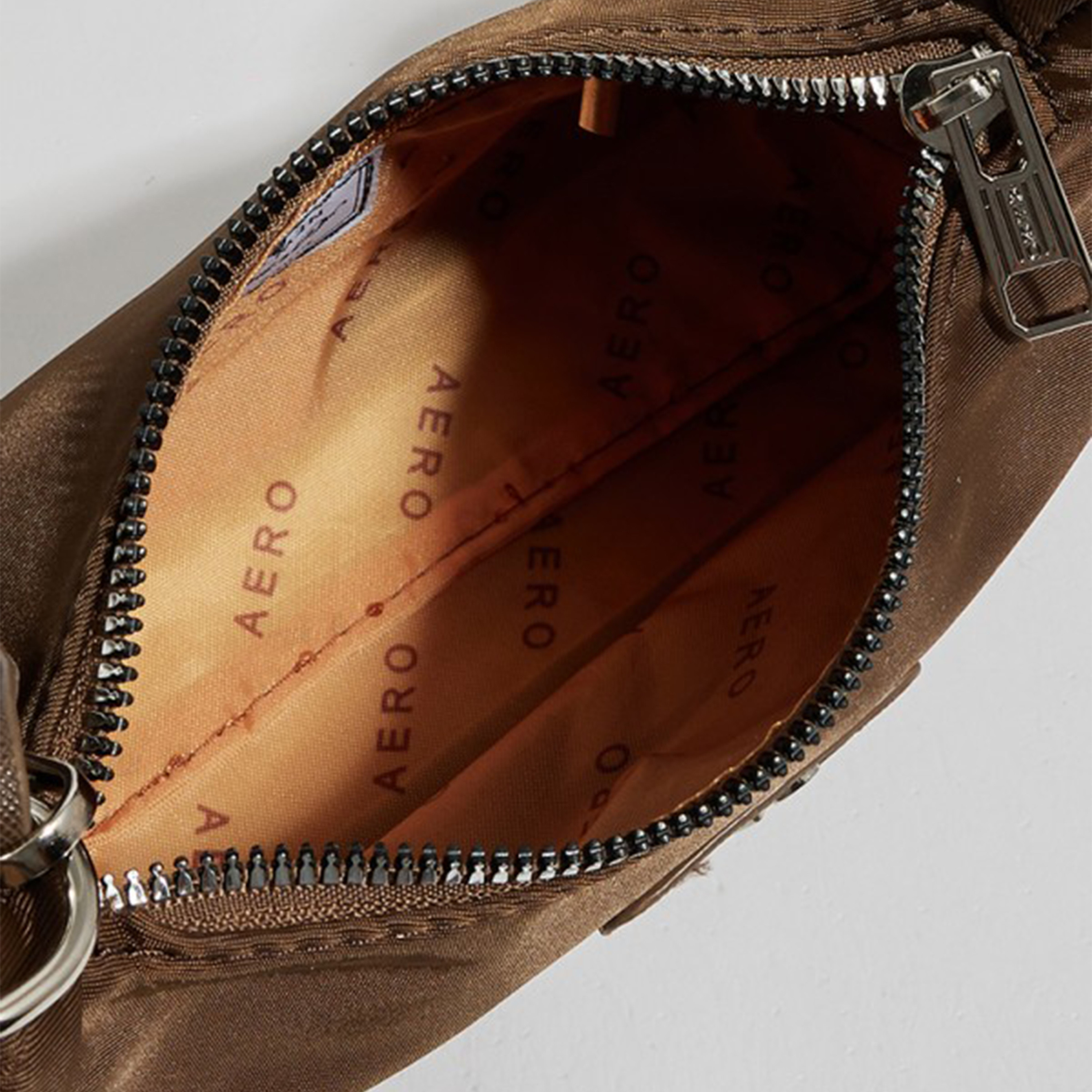 أيروبوستال شنطة كتف لون أسود بحزام قابل للتعديل وشعار معدني-women-bagsandwallets-handbags-image-8