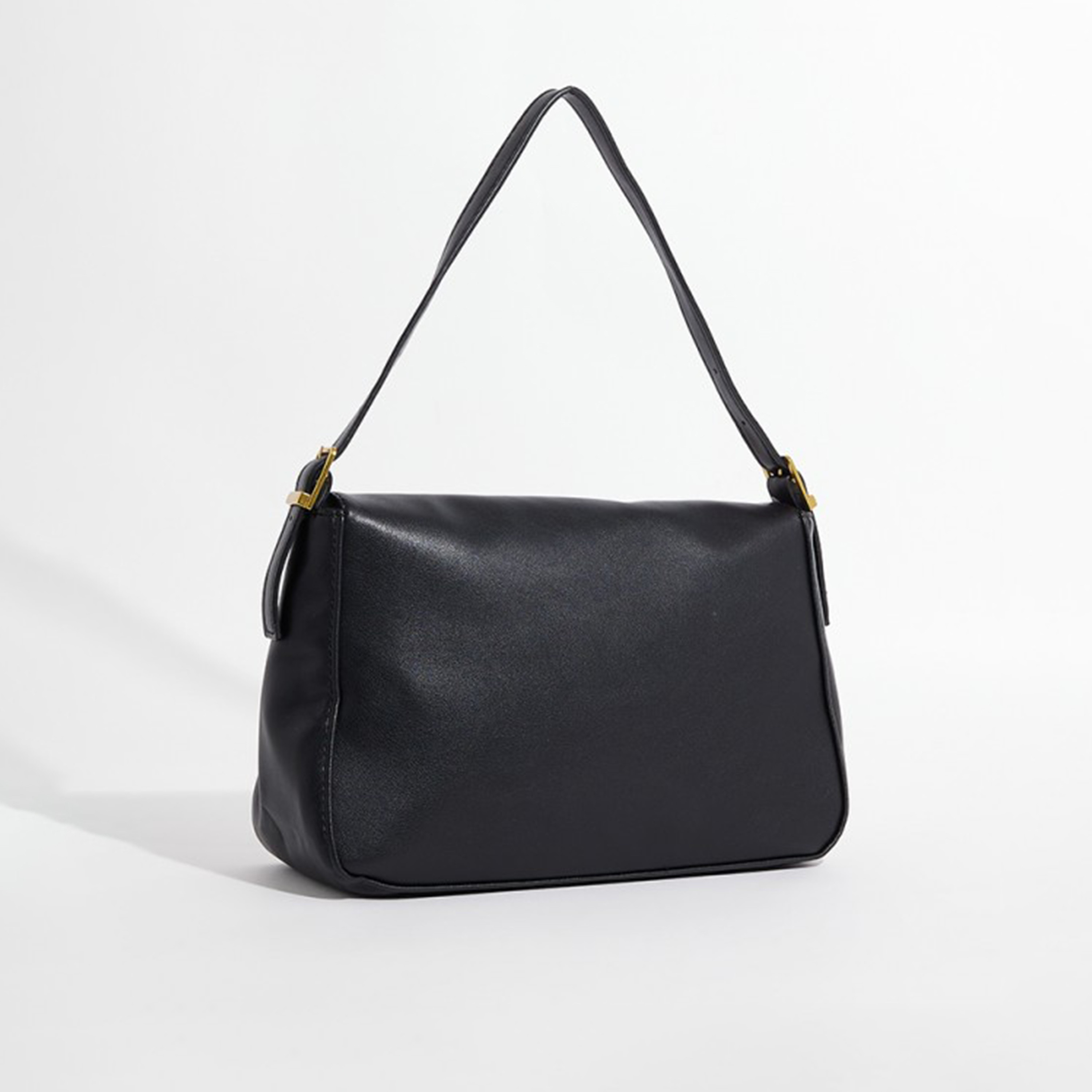 أيروبوستال شنطة كتف لون أسود  وشعار معدني ومشبك للإغلاق-women-bagsandwallets-handbags-image-2