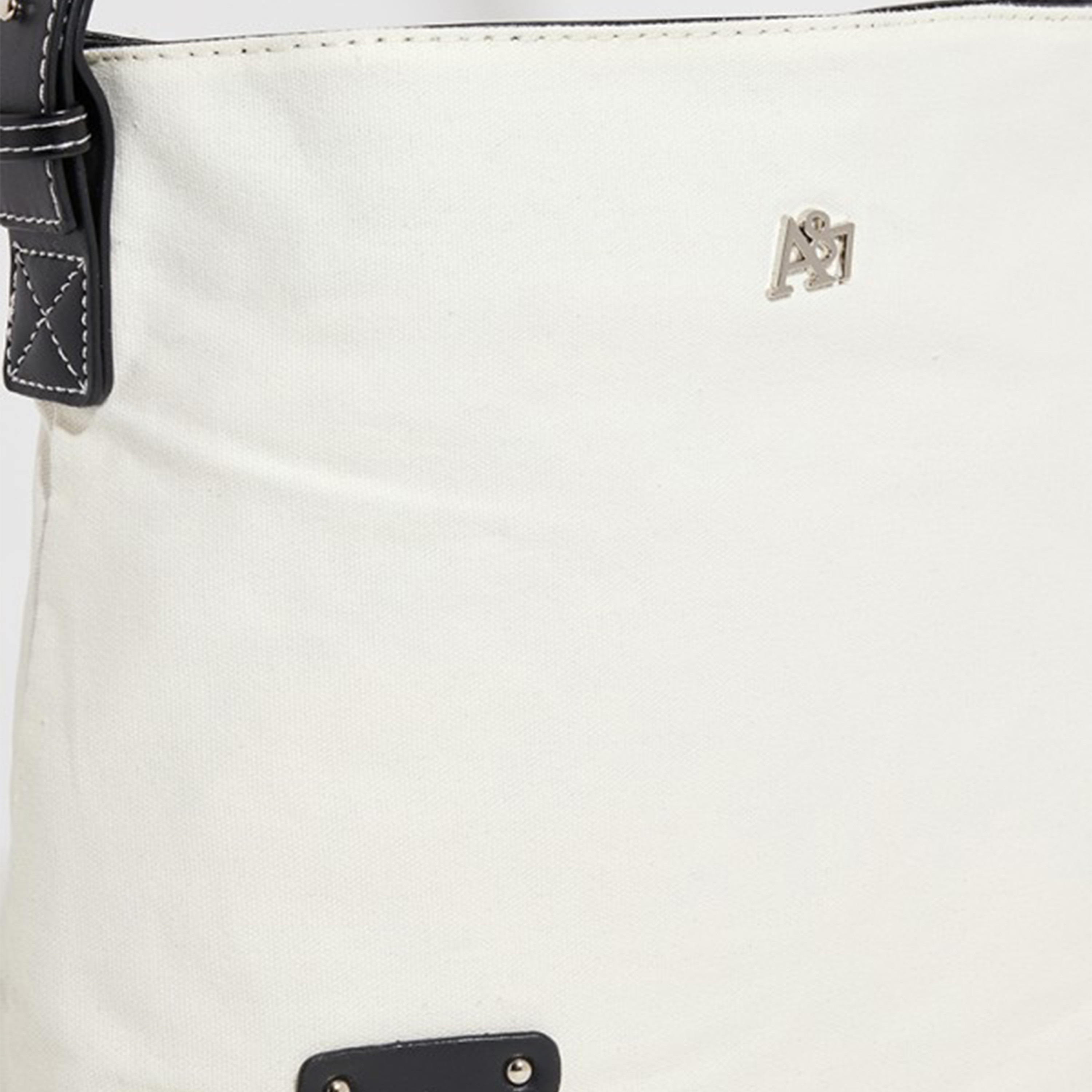 أيروبوستال شنطة كتف لون اسود بحزام وشعار معدني-women-bagsandwallets-handbags-image-3