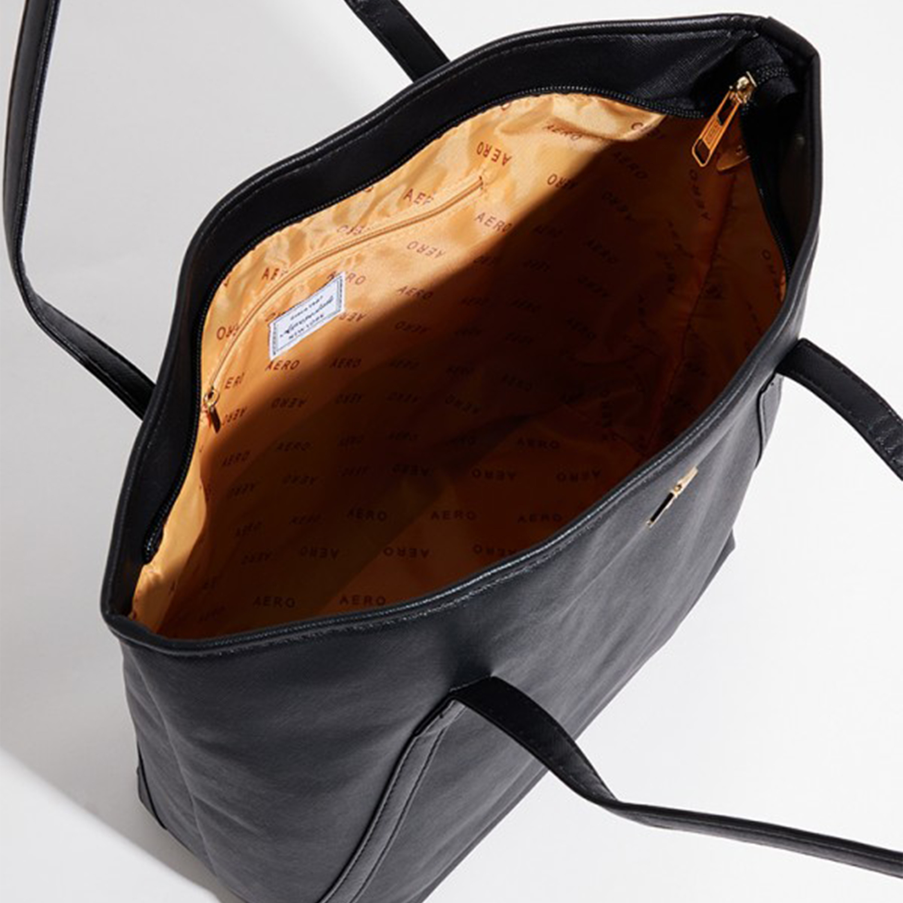أيروبوستال شنطة كتف أحمر بني بشعار معدني-women-bagsandwallets-handbags-image-8