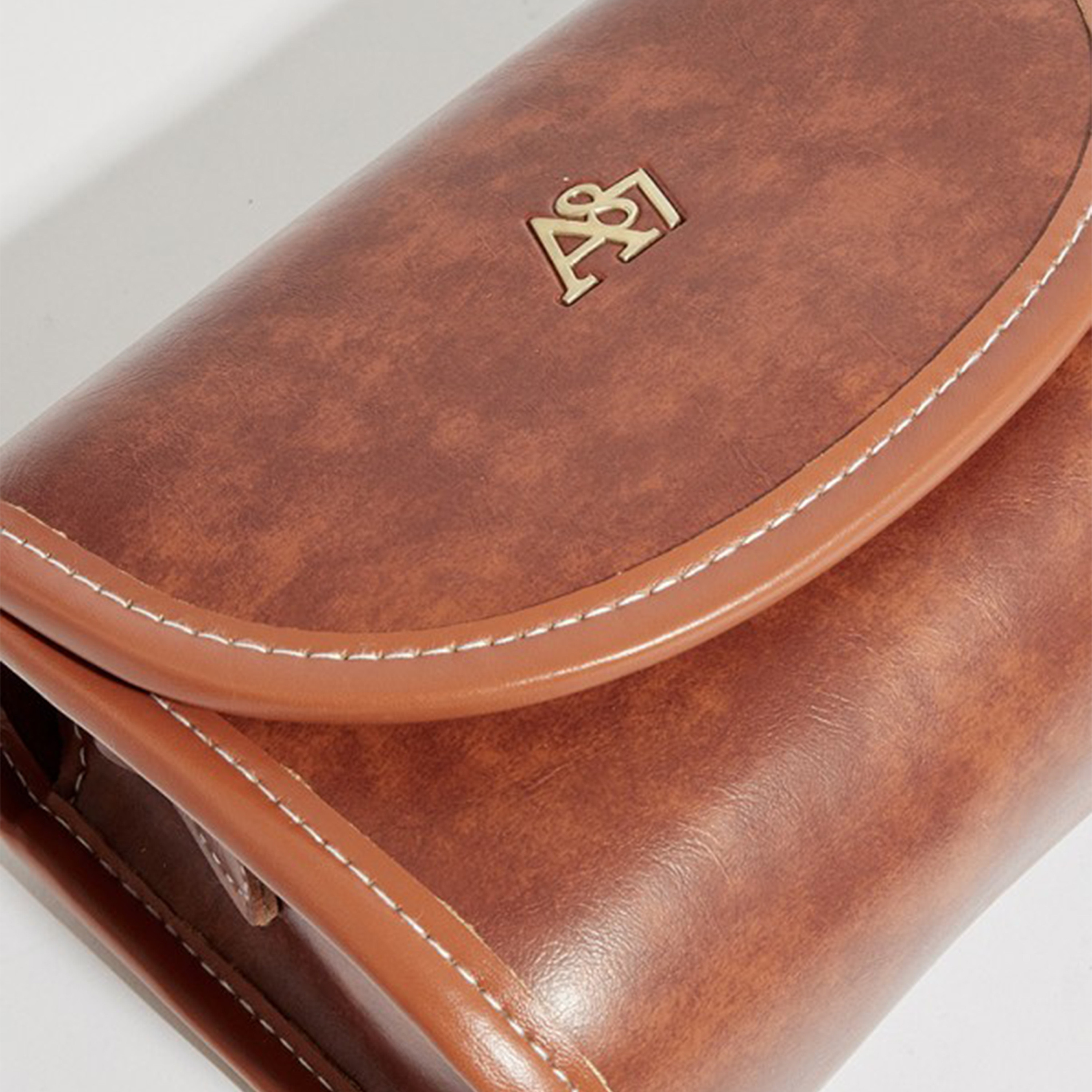 أيروبوستال شنطة كروس لون أسود وحزام منقوش قابل للتعديل وطية للأغلاق-women-bagsandwallets-handbags-image-7