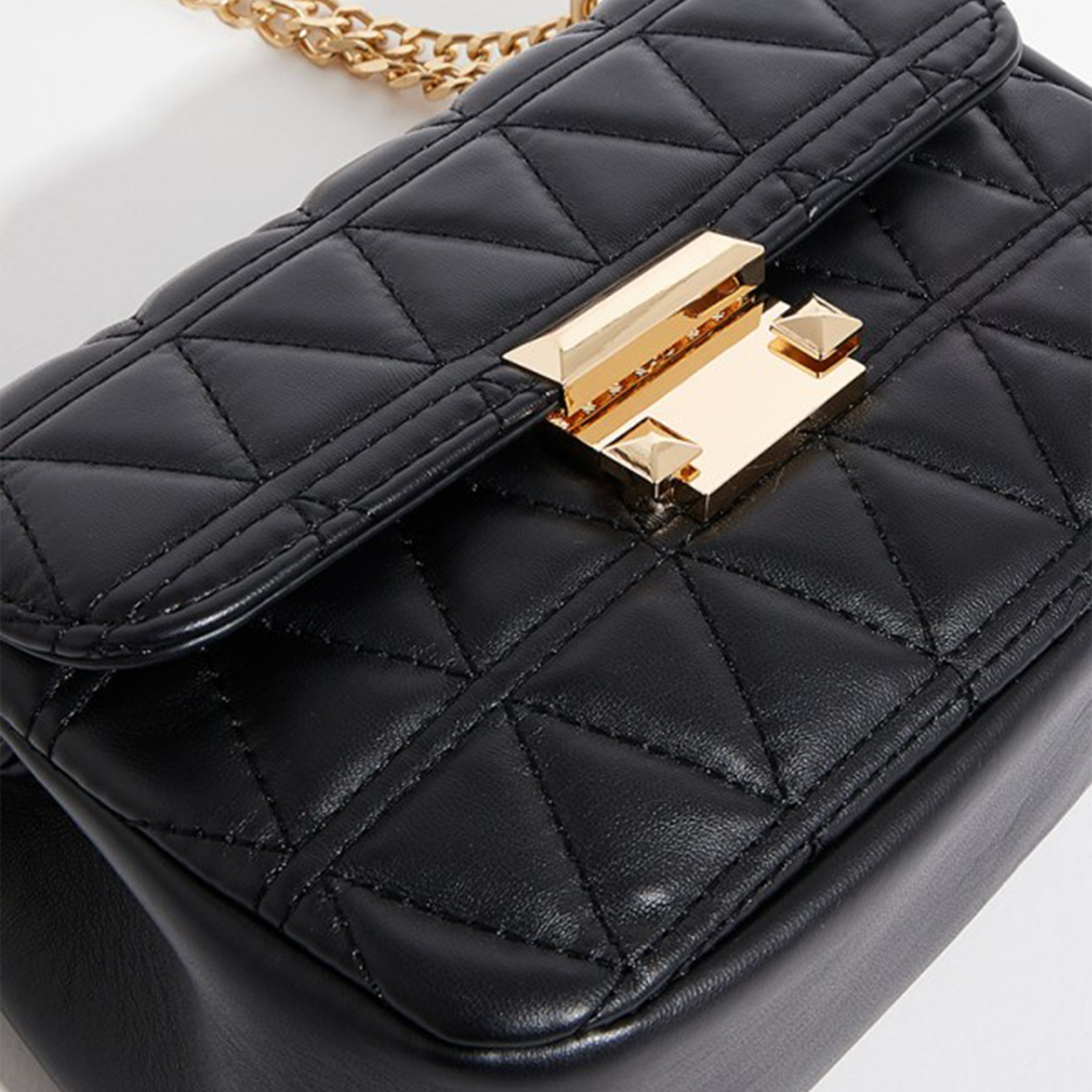أيروبوستال شنطة كتف مبطنة لون أسود وبحزام سلسلة وطية للإغلاق-women-bagsandwallets-handbags-image-3