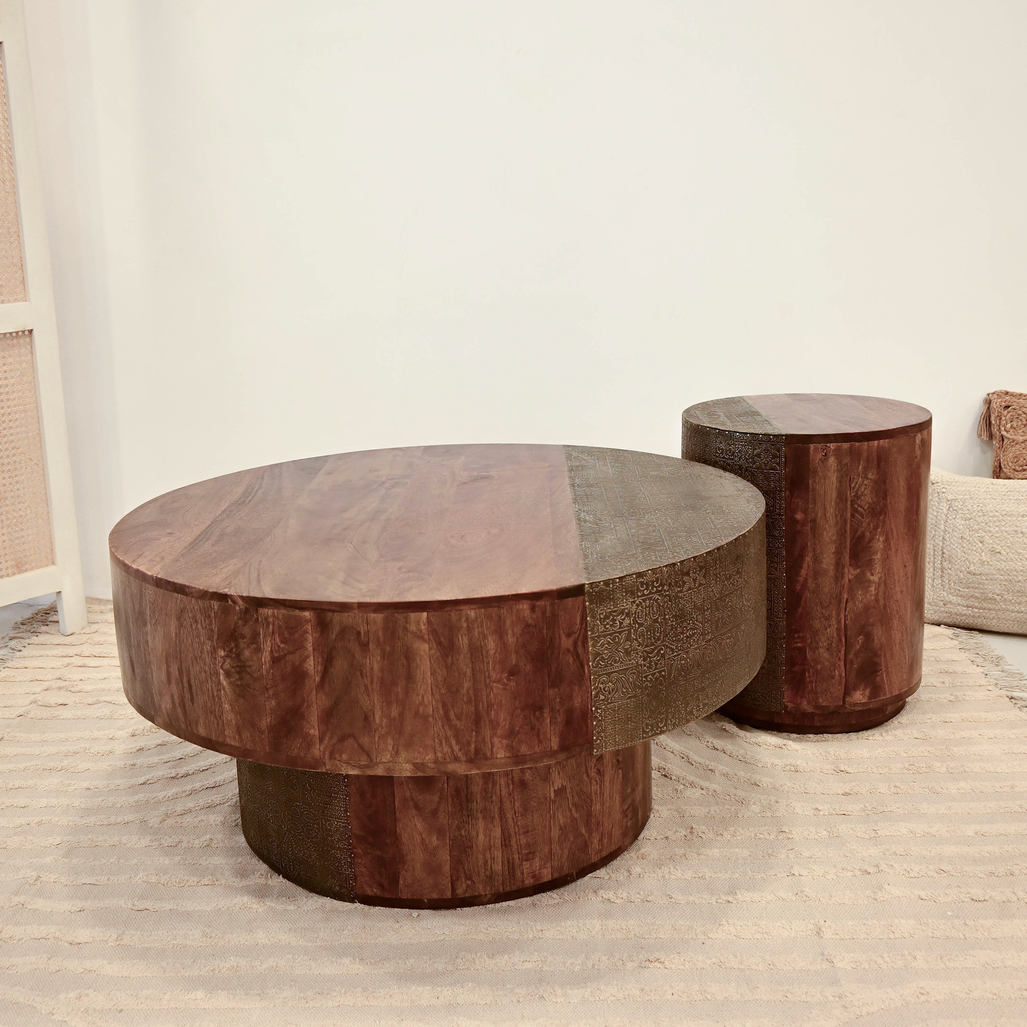 طاولة قهوة خشبية بتفاصيل معدنية من كرافتد باي لايف ستايل - 46×90×46 سم-furniture-livingroom-coffeetables-image-5