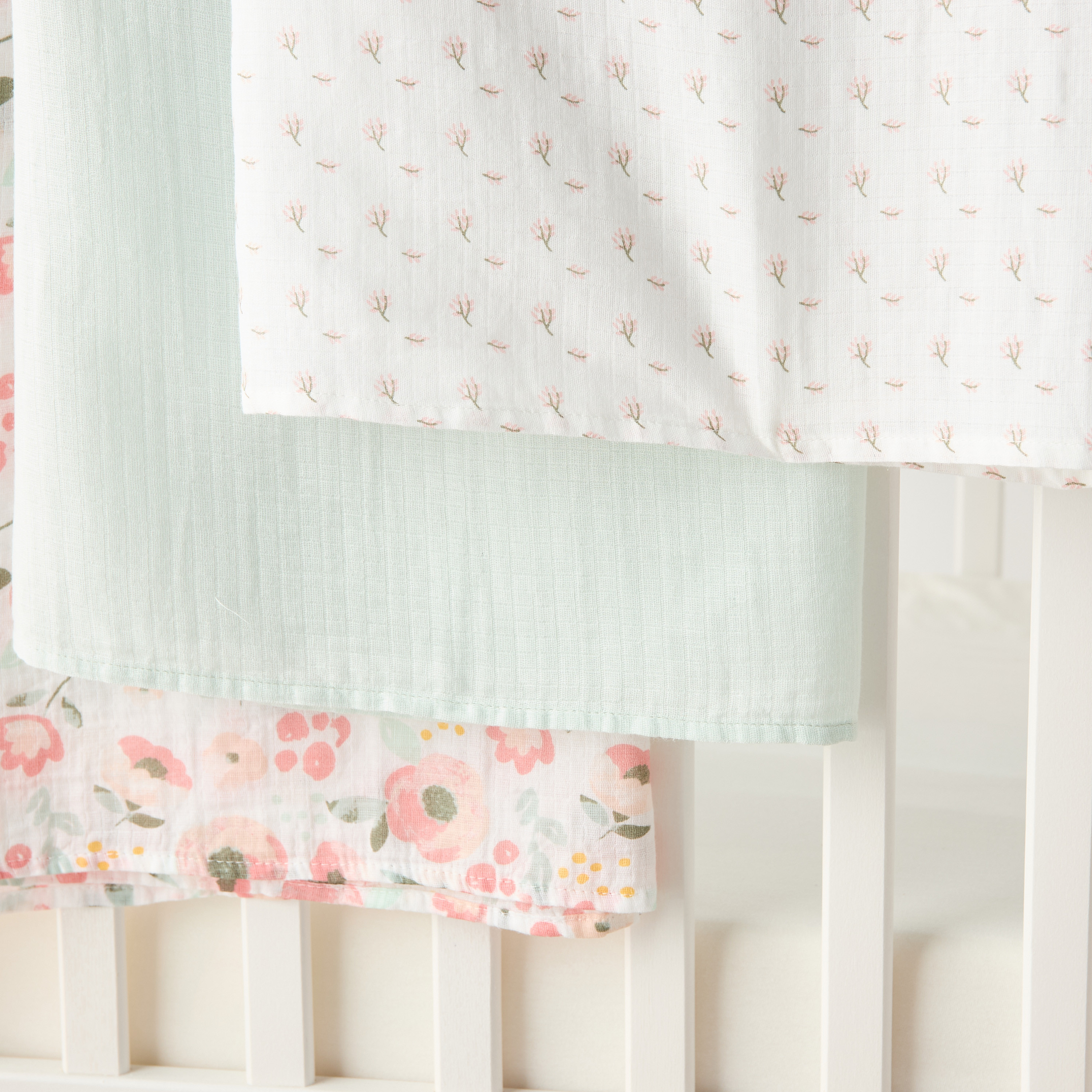 Juniors 3 Piece Printed Muslin Swaddle Blanket - 100x100 cm-baby-nursery-blanketsandswaddles-swaddlesandsleepingbags-image-3