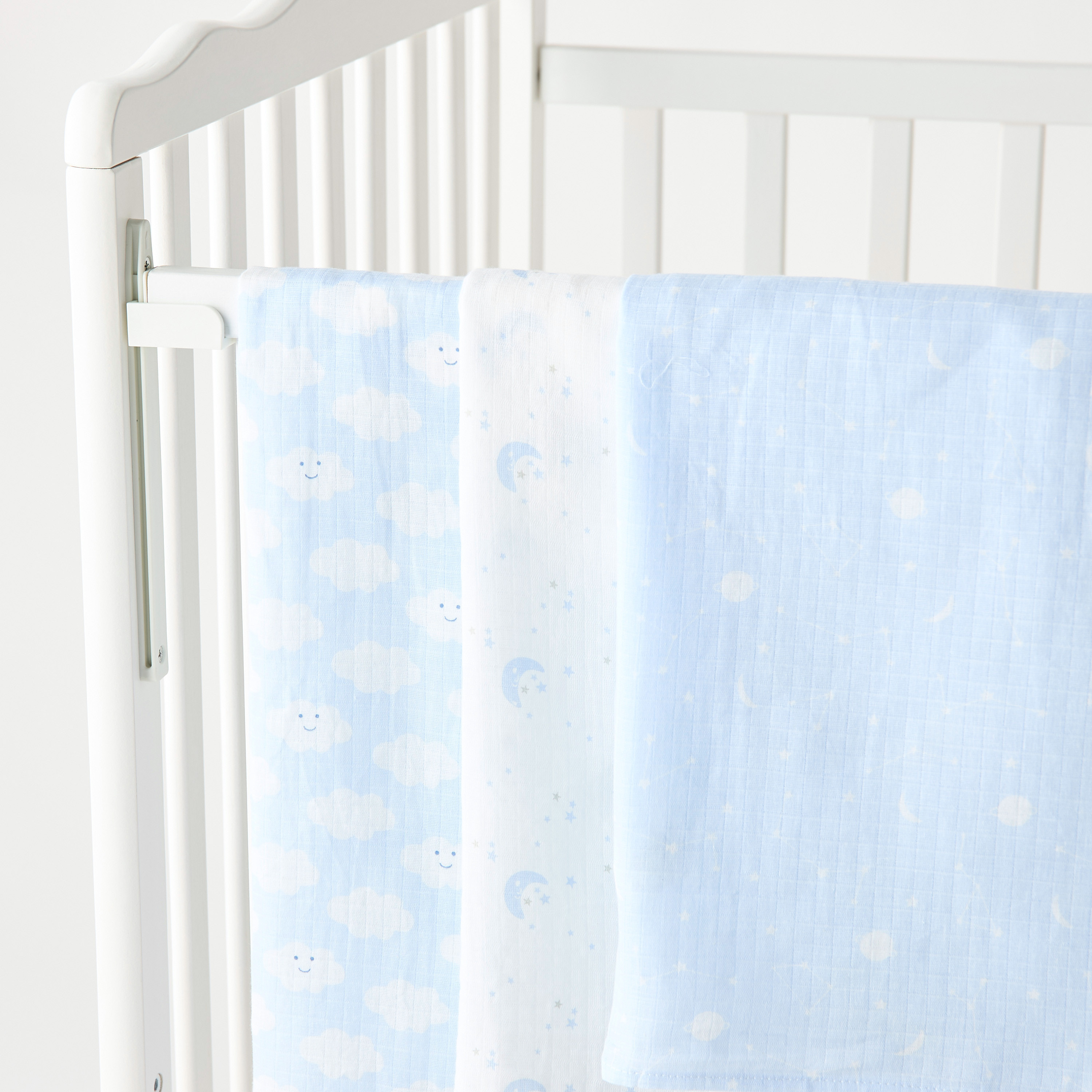 Juniors Printed Muslin Swaddle Blankets - Set of 3-baby-nursery-blanketsandswaddles-swaddlesandsleepingbags-image-2