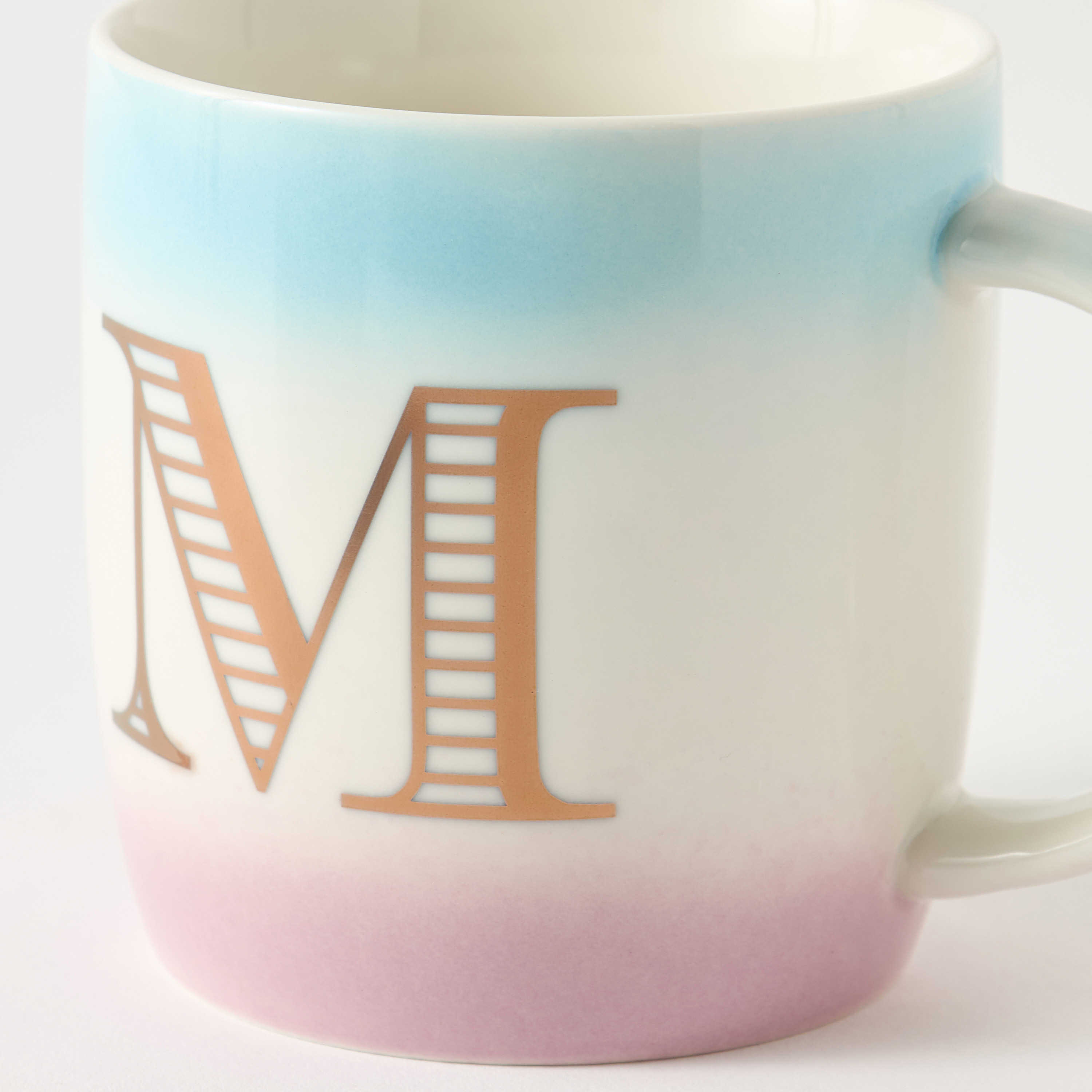 مج سيراميك بقوالب ملّونة وطبعات حرف إيه- 360 مل-household-dining-teaandcoffee-mugsandcups-image-3