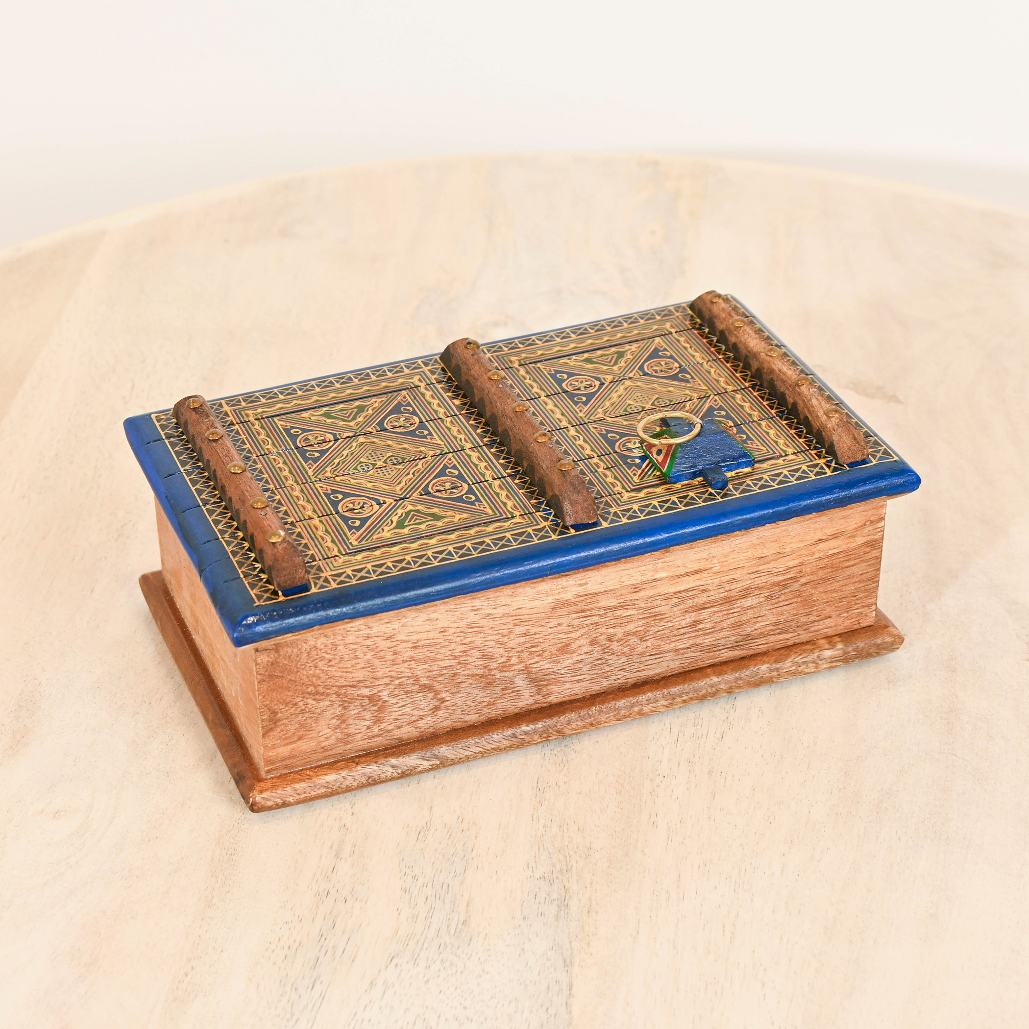 صندوق ديكور خشبي من هوم كارفينج - 15×25×9 سم-household-decor-boxesandtrays-image-2