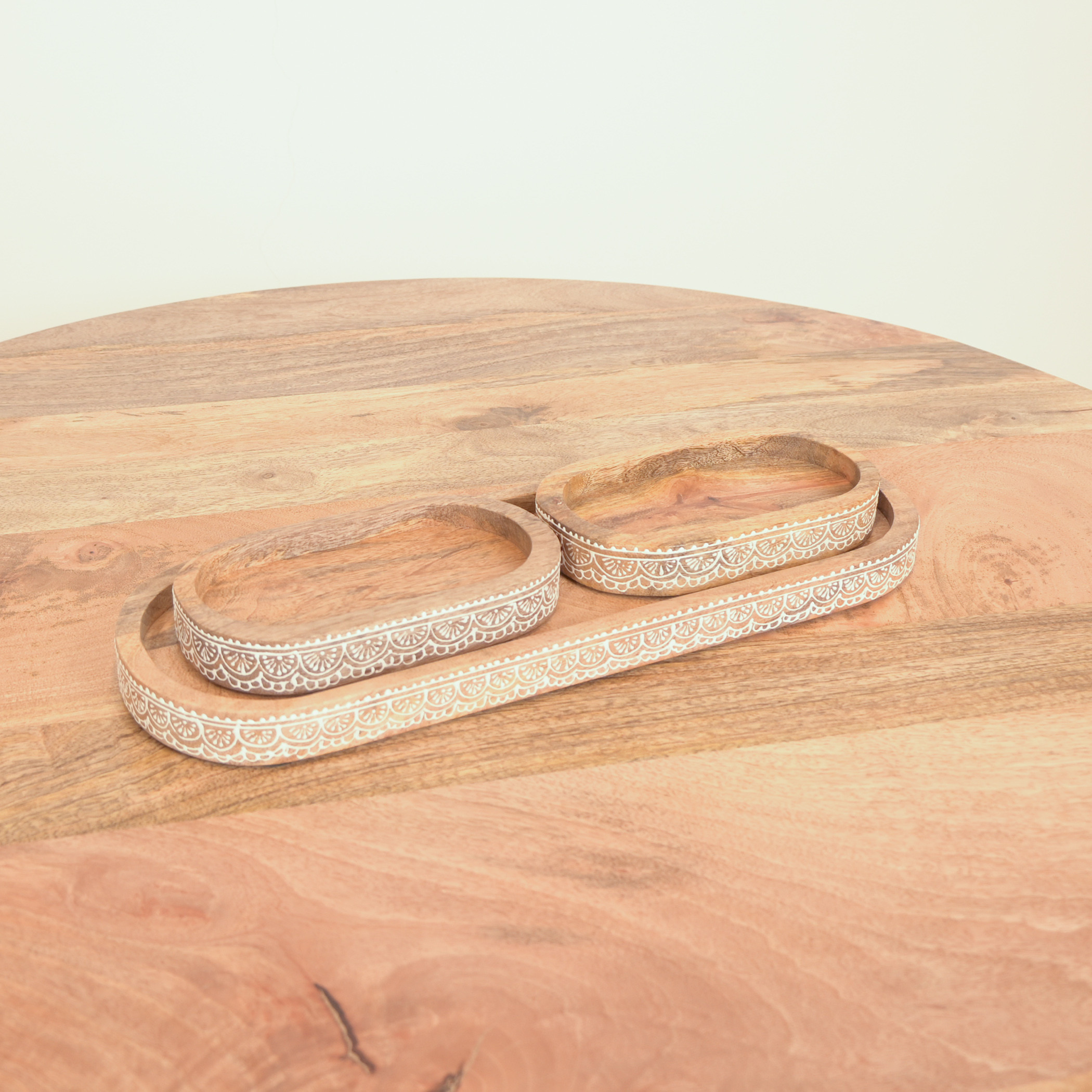 طقم صواني تقديم خشب 3 قطع من هوم كارفينج-household-dining-serveware-servingtrays-image-1