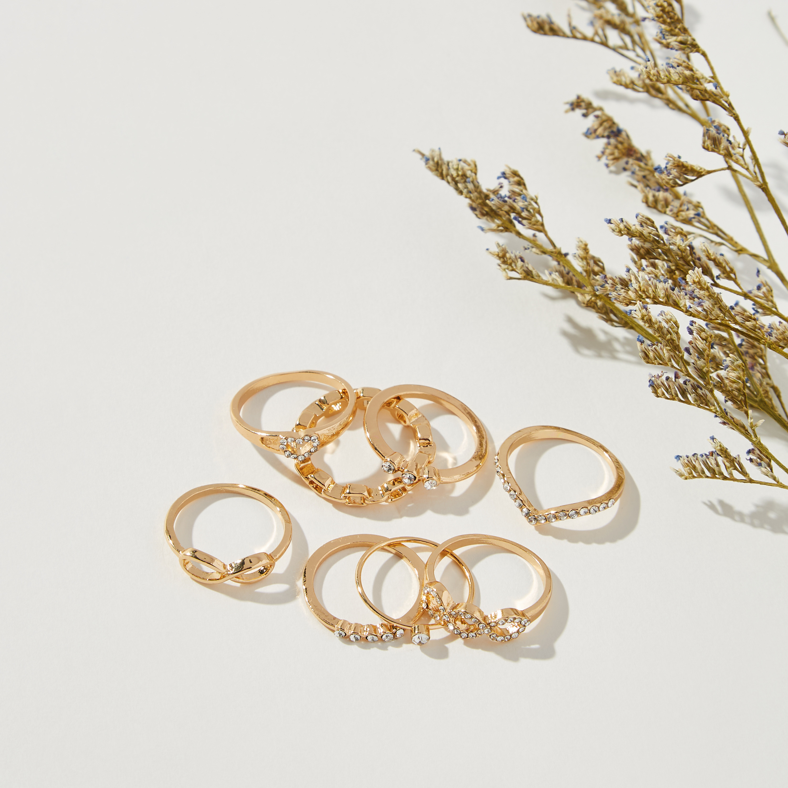 طقم خواتم 8 قطع متنوعة - L-XL-women-watchesandjewellery-jewellery-rings-image-1