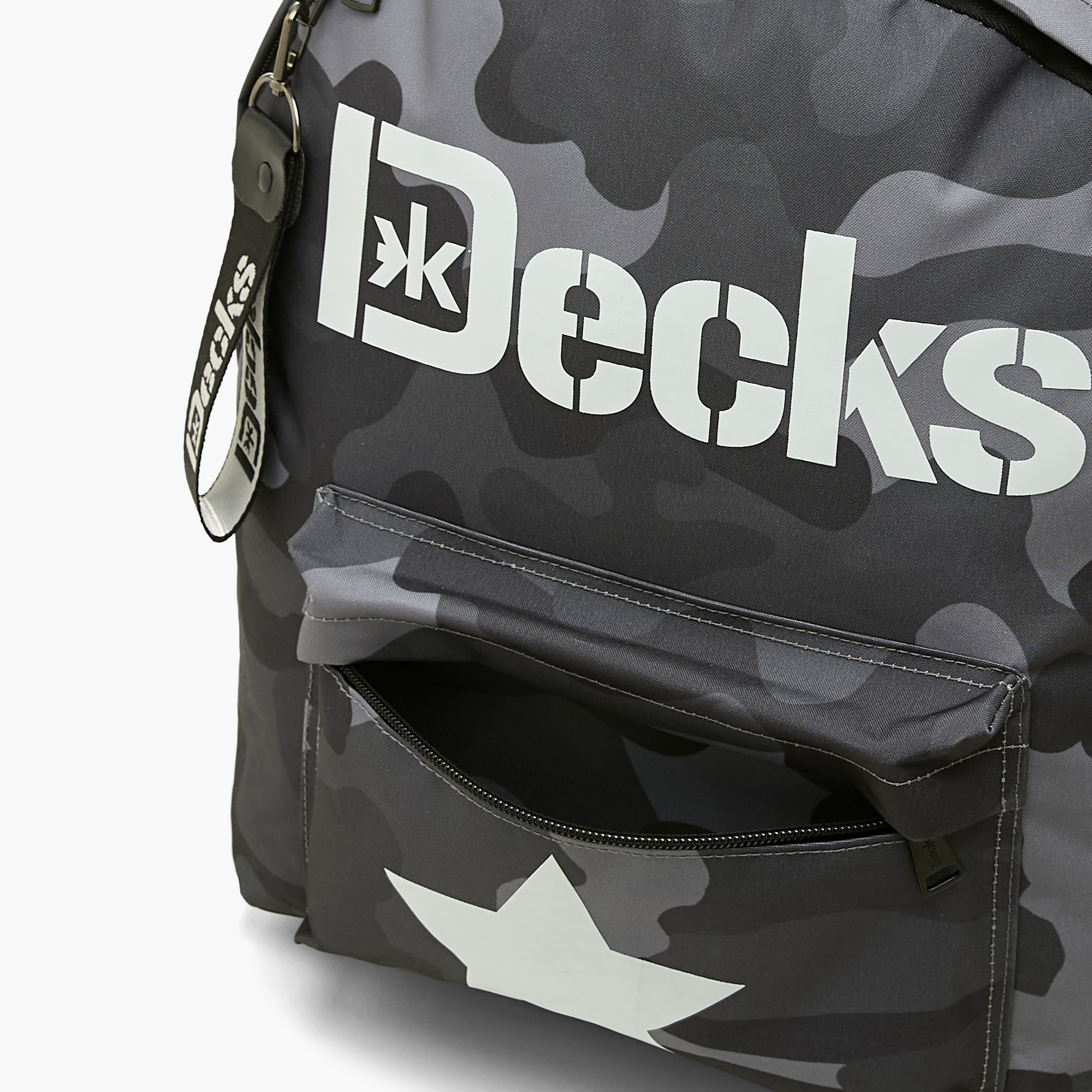 شنطة ظهر بطبعات مع مقلمة من جونيورز - 18 بوصة-school-bagsandbackpacks-backpacks-image-8
