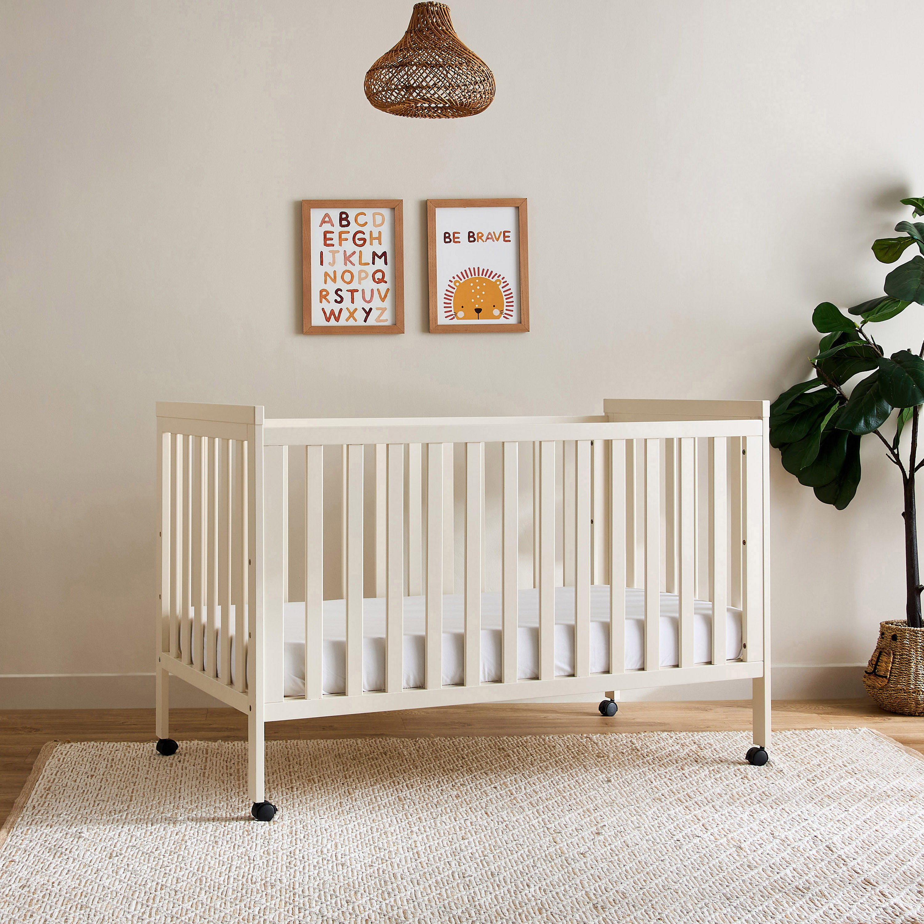 Juniors Oliver deluxe crib with wheels-baby-nursery-furniture-cribsandbeds-babycribs-image-1