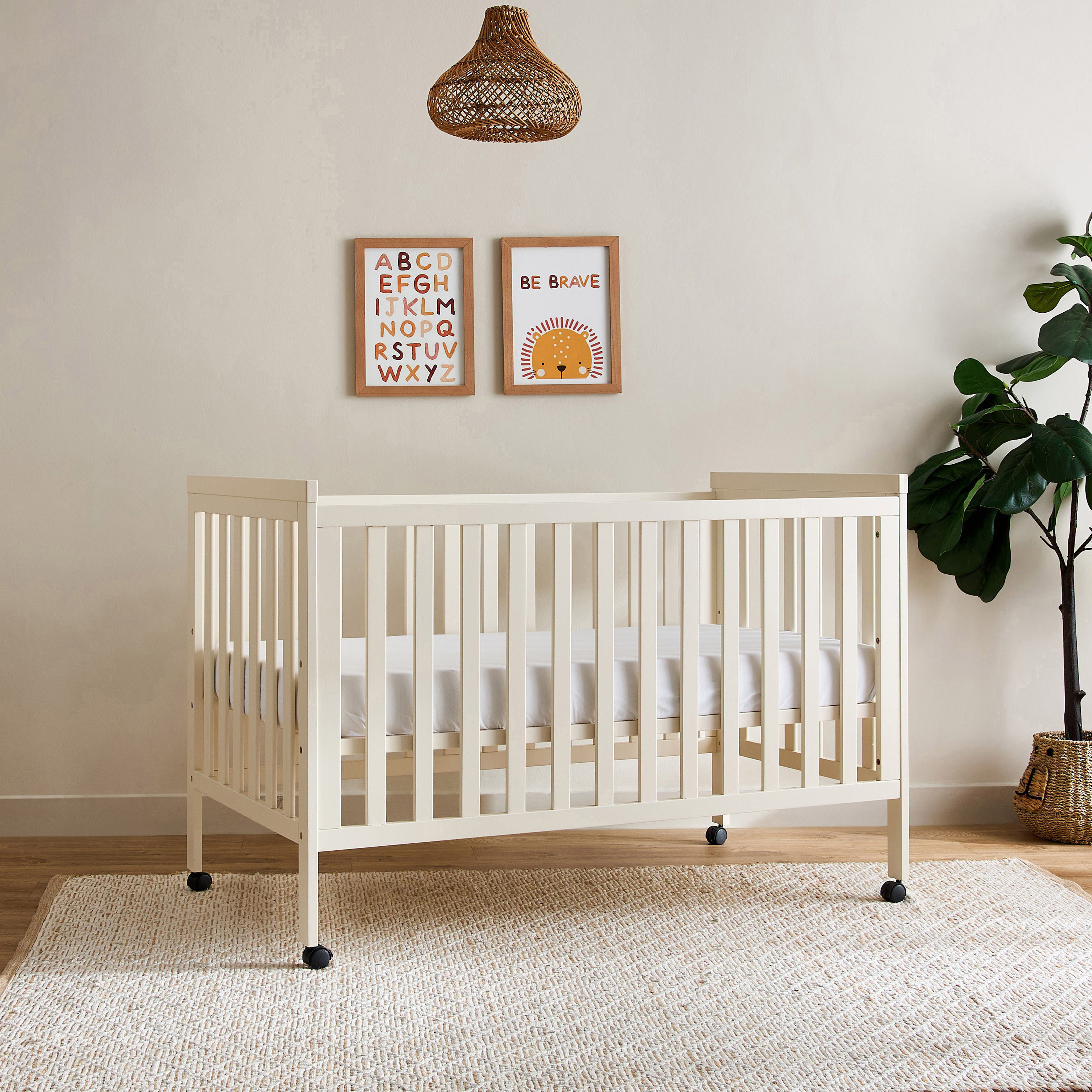 Juniors Oliver deluxe crib with wheels-baby-nursery-furniture-cribsandbeds-babycribs-image-3